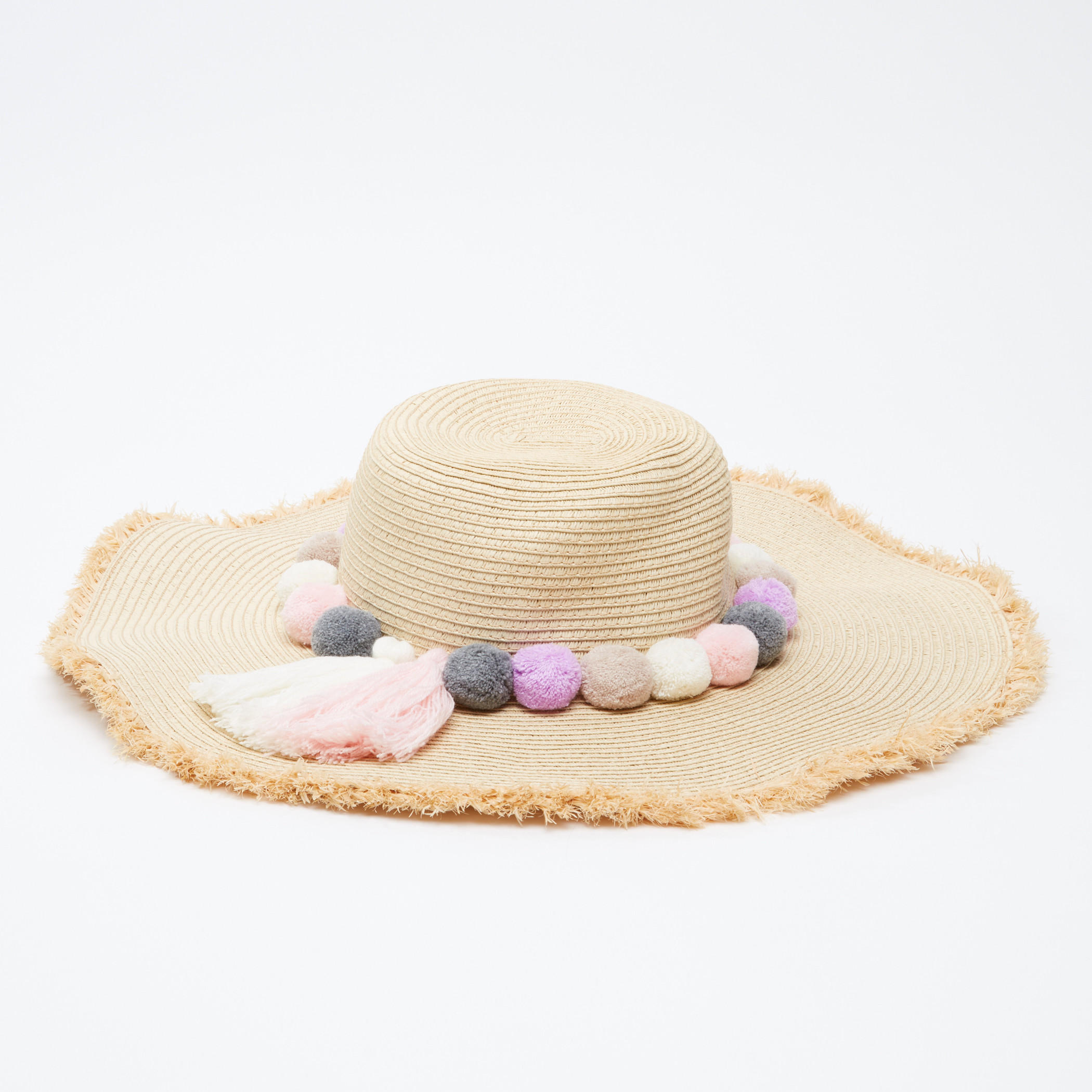 قبّعة سترو بارزة الملمس مزيّنة بكرات بوم بوم-women-clothingaccessories-capsandhats-image-1