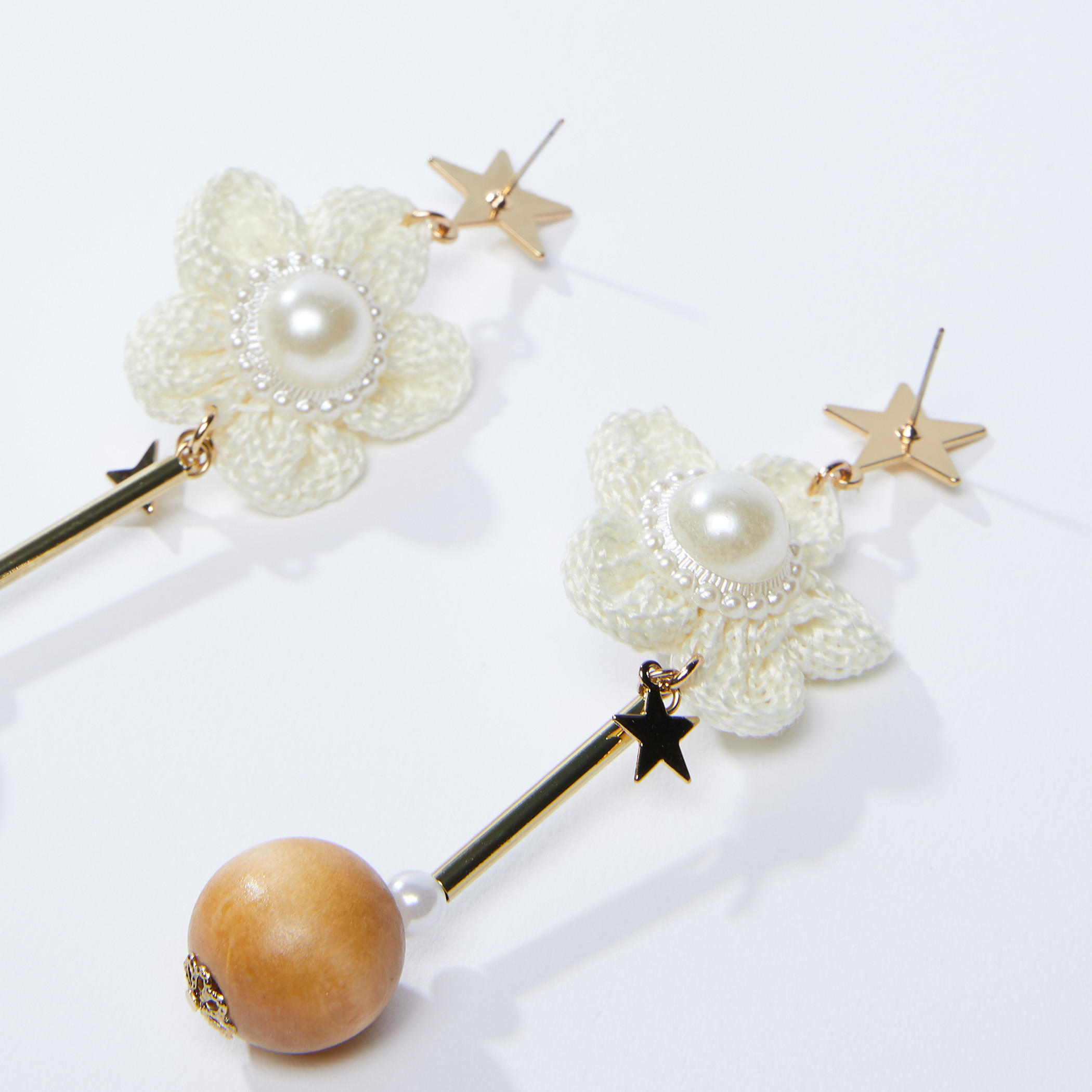 أقراط بحلية لؤلؤ متدلية-women-watchesandjewellery-jewellery-earrings-image-1