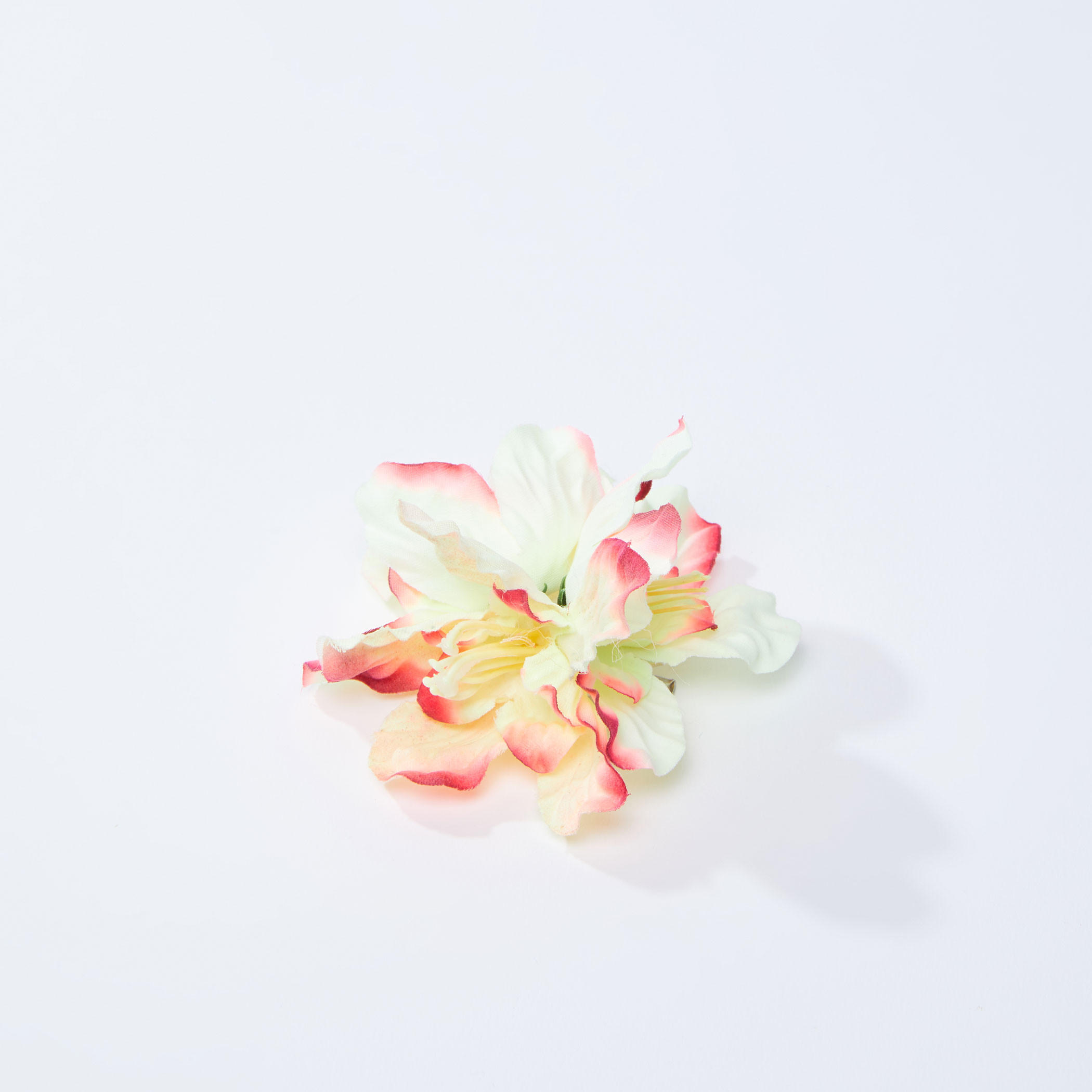 مشبك شعر بتفاصيل زهرية-women-hairaccessories-image-1