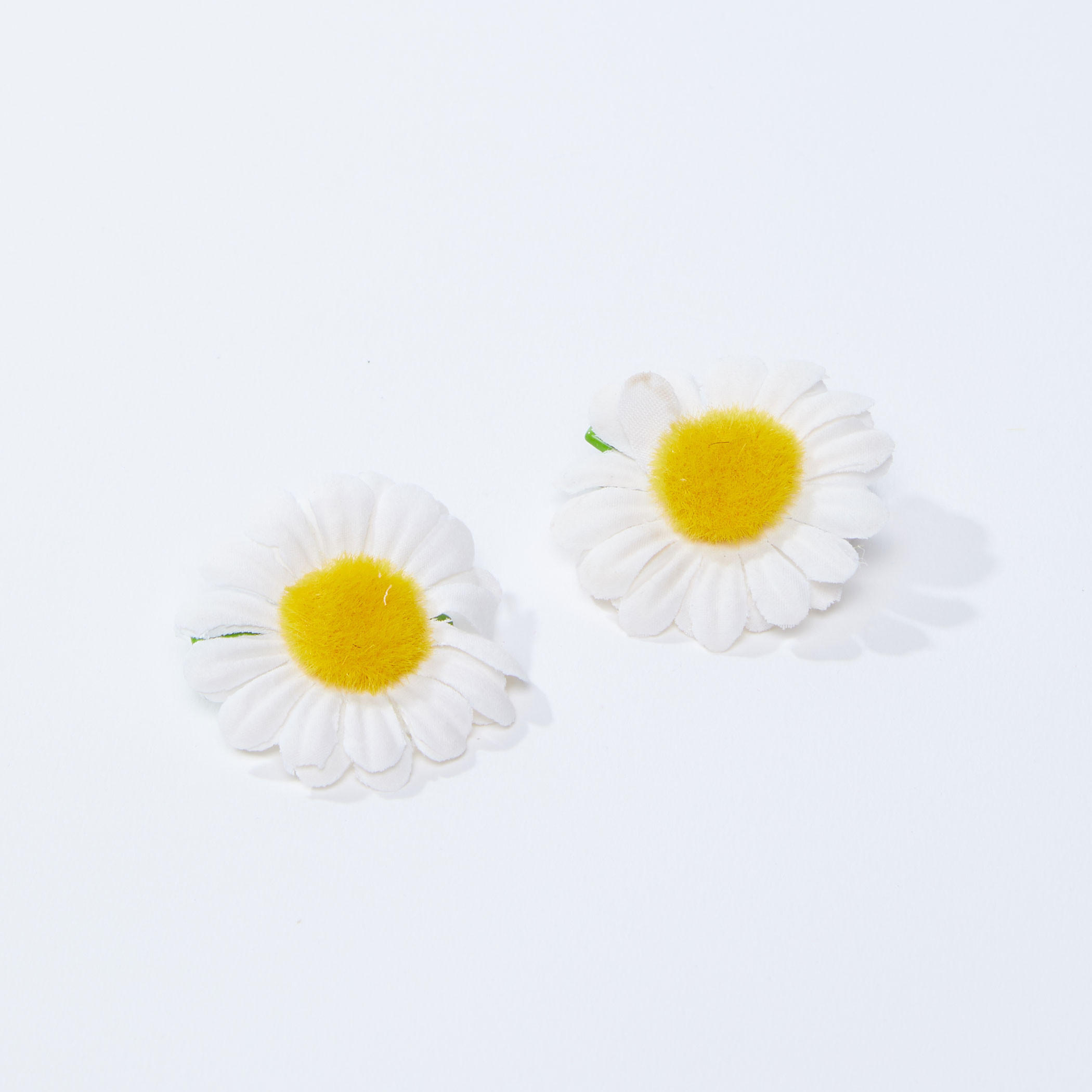 دبوس شعر بزخارف الأزهار - طقم من قطعتين-women-hairaccessories-image-1