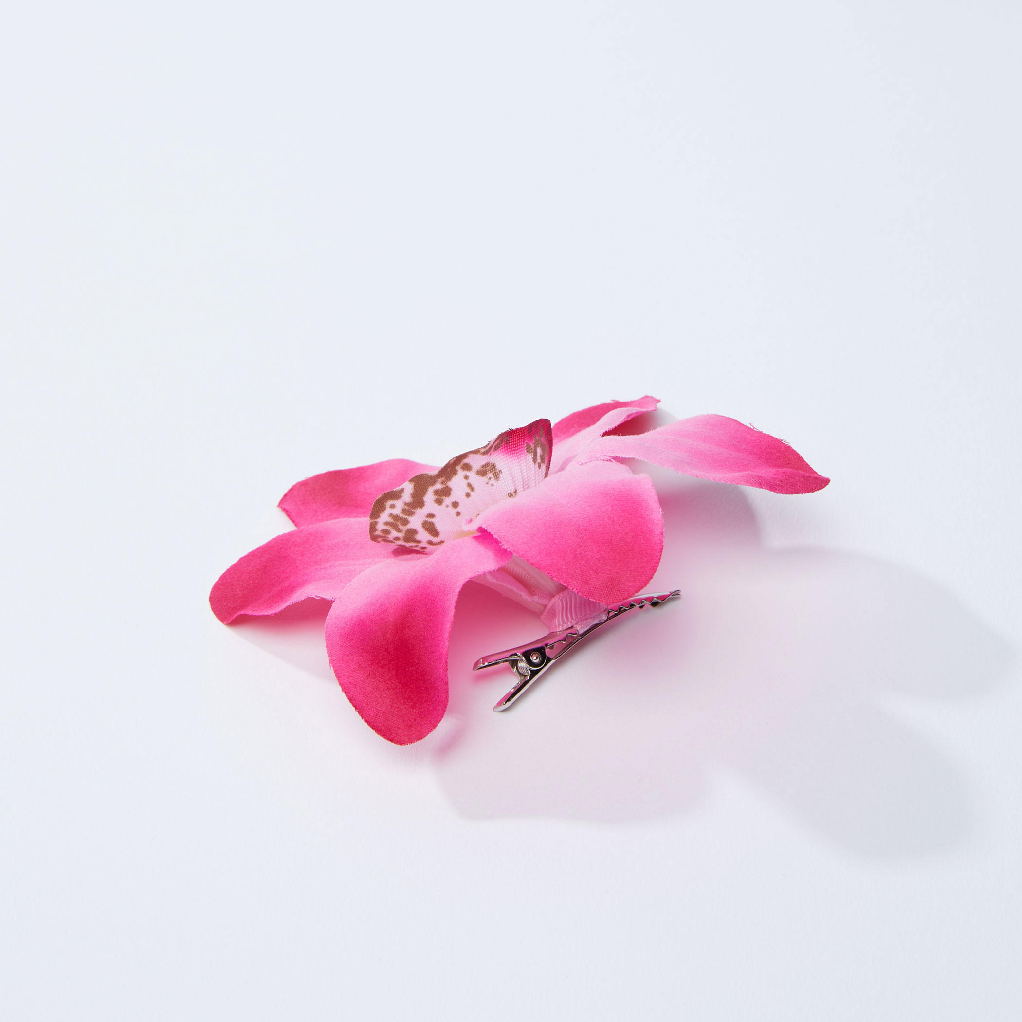 دبوس شعر بتزيينات الأزهار-women-hairaccessories-image-2