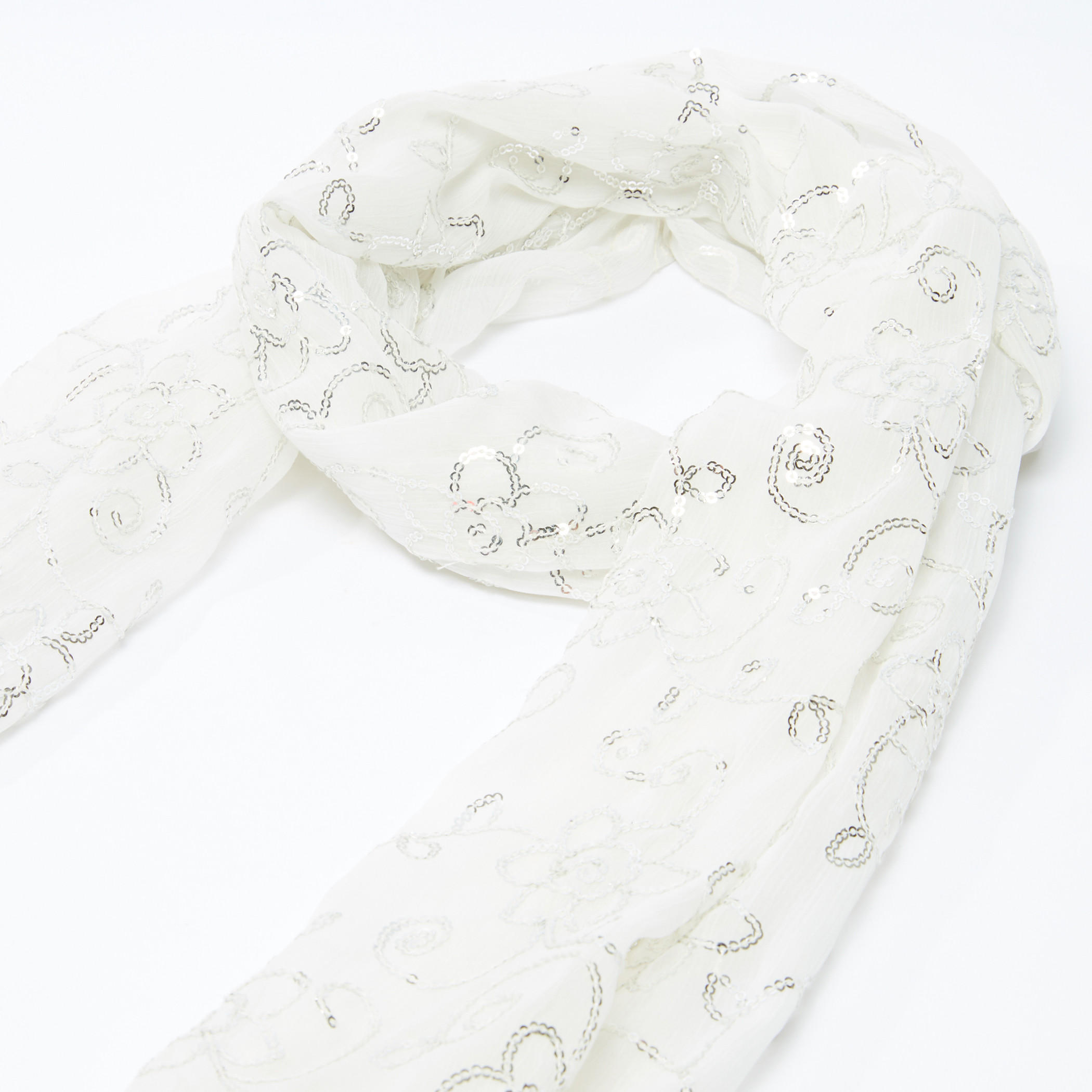 وشاح بتفاصيل ترتر وشراشيب-women-clothingaccessories-scarves-image-2