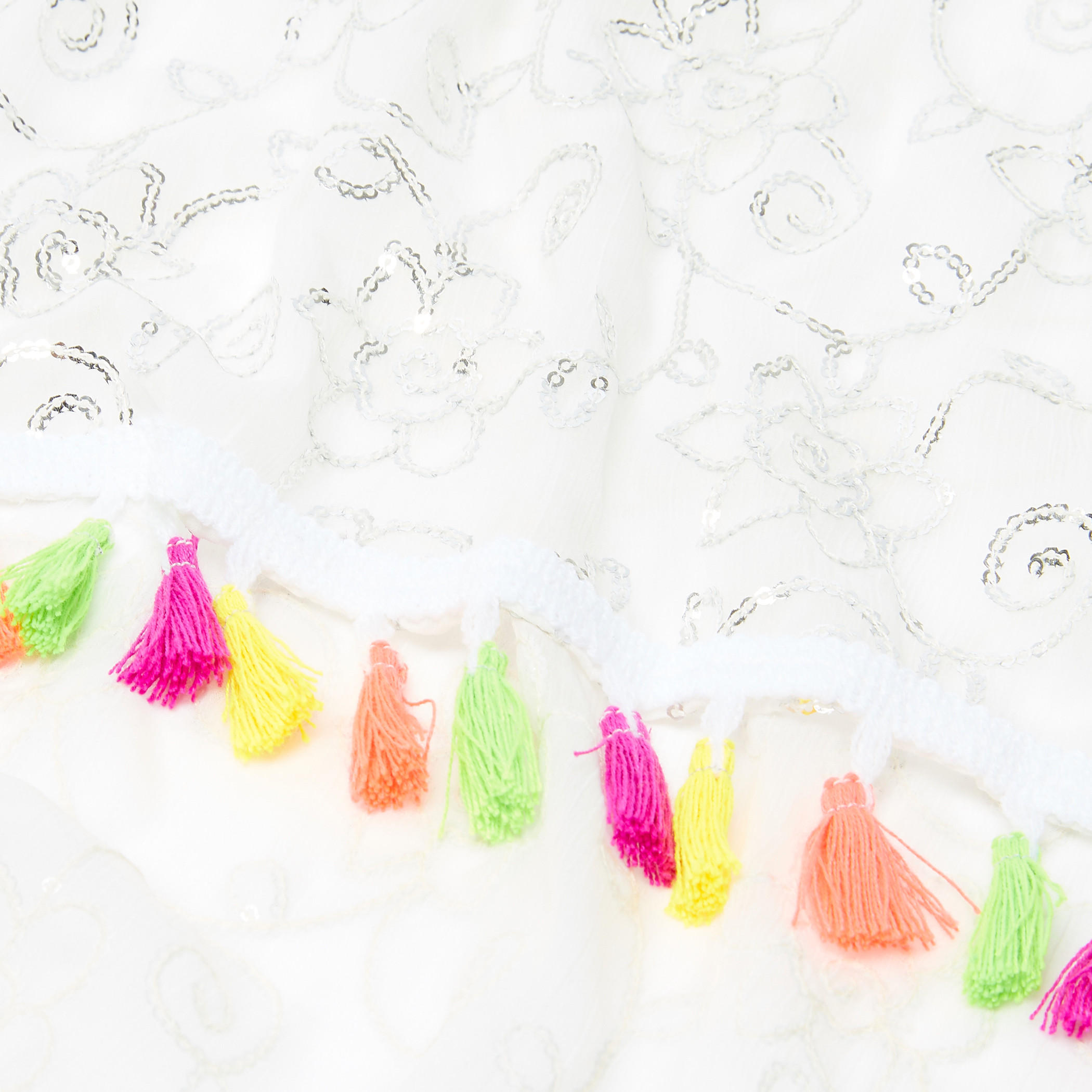 وشاح بتفاصيل ترتر وشراشيب-women-clothingaccessories-scarves-image-3