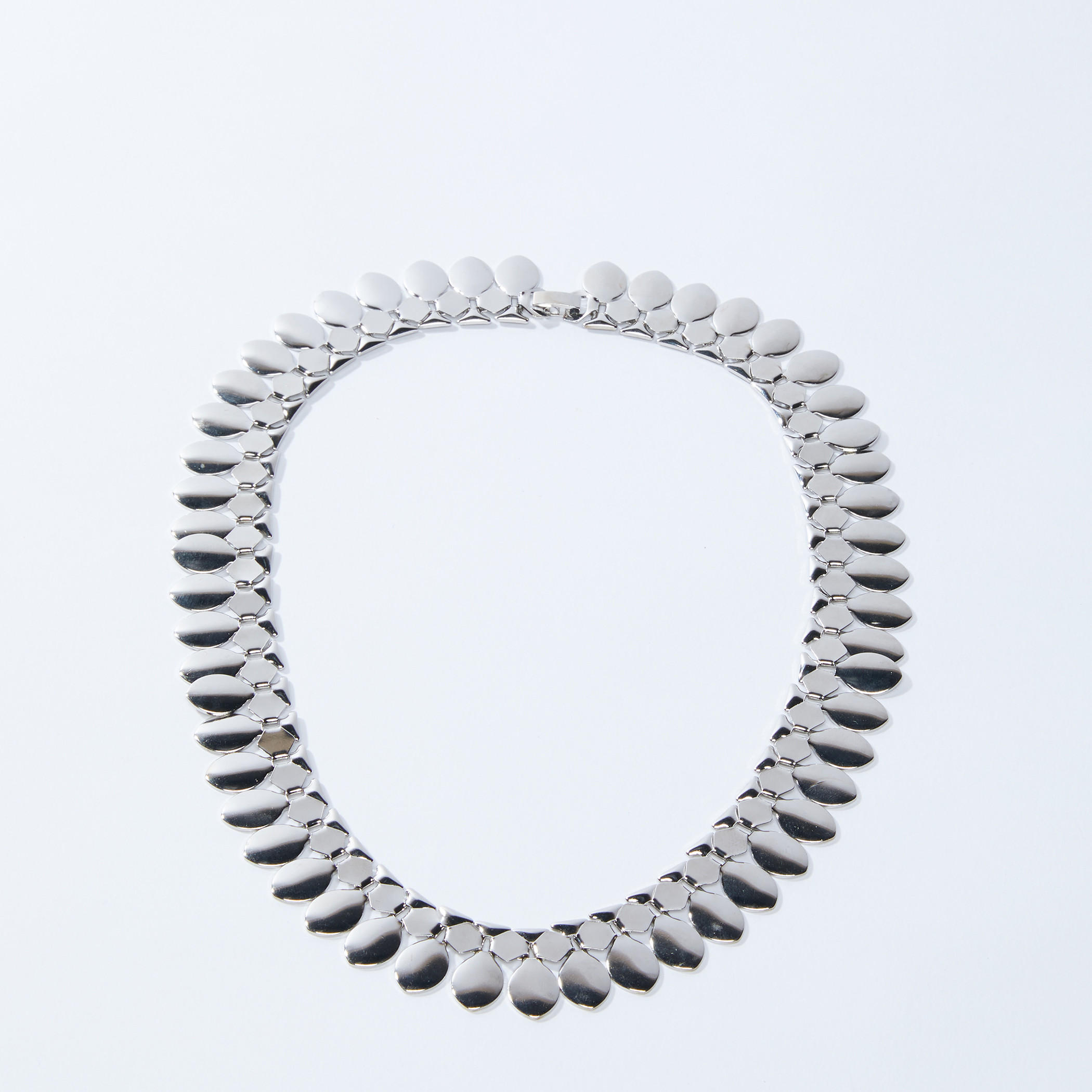 قلادة ميتاليك-women-watchesandjewellery-jewellery-necklacesandpendants-image-2