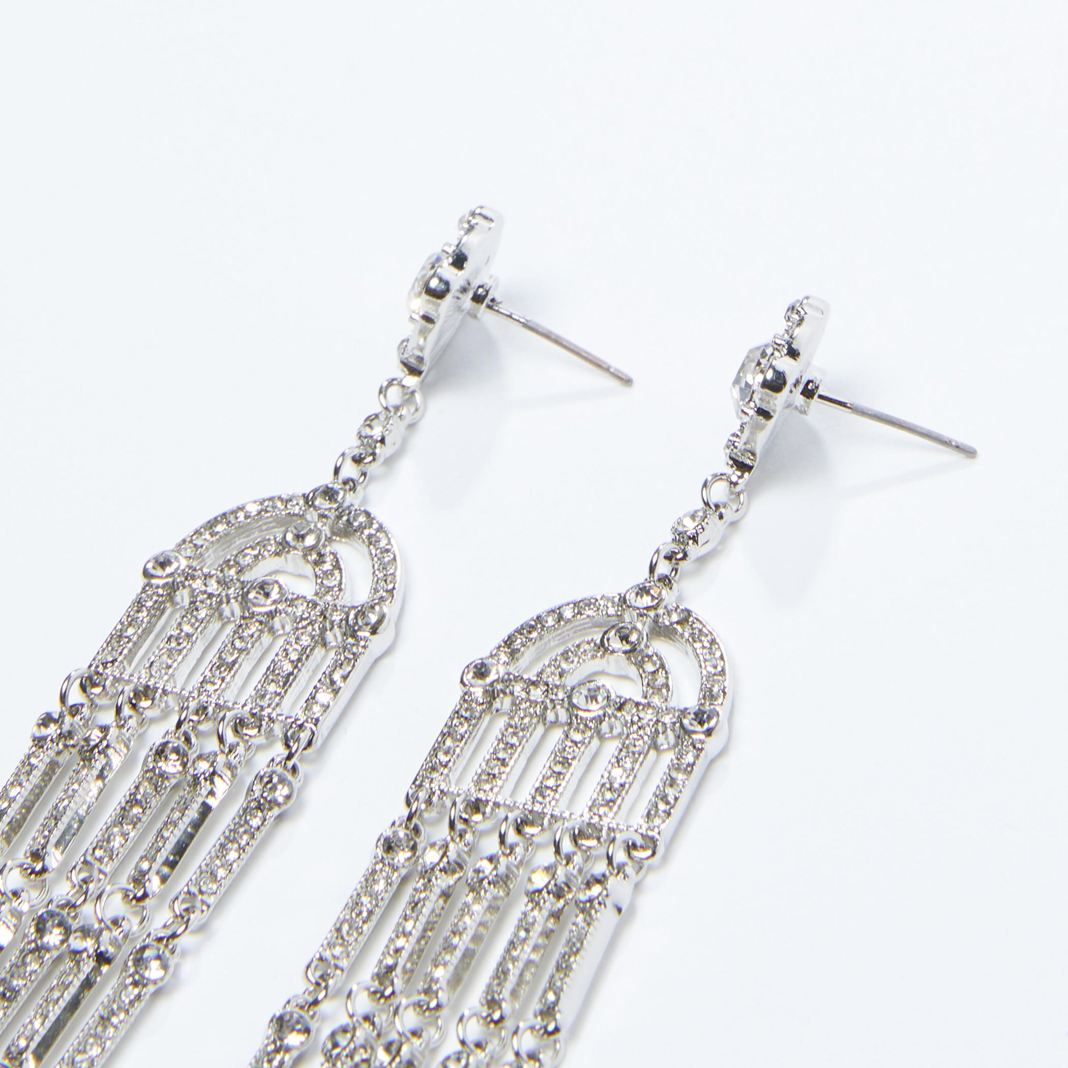 أقراط مرصعة بمكبس إغلاق-women-watchesandjewellery-jewellery-earrings-image-1