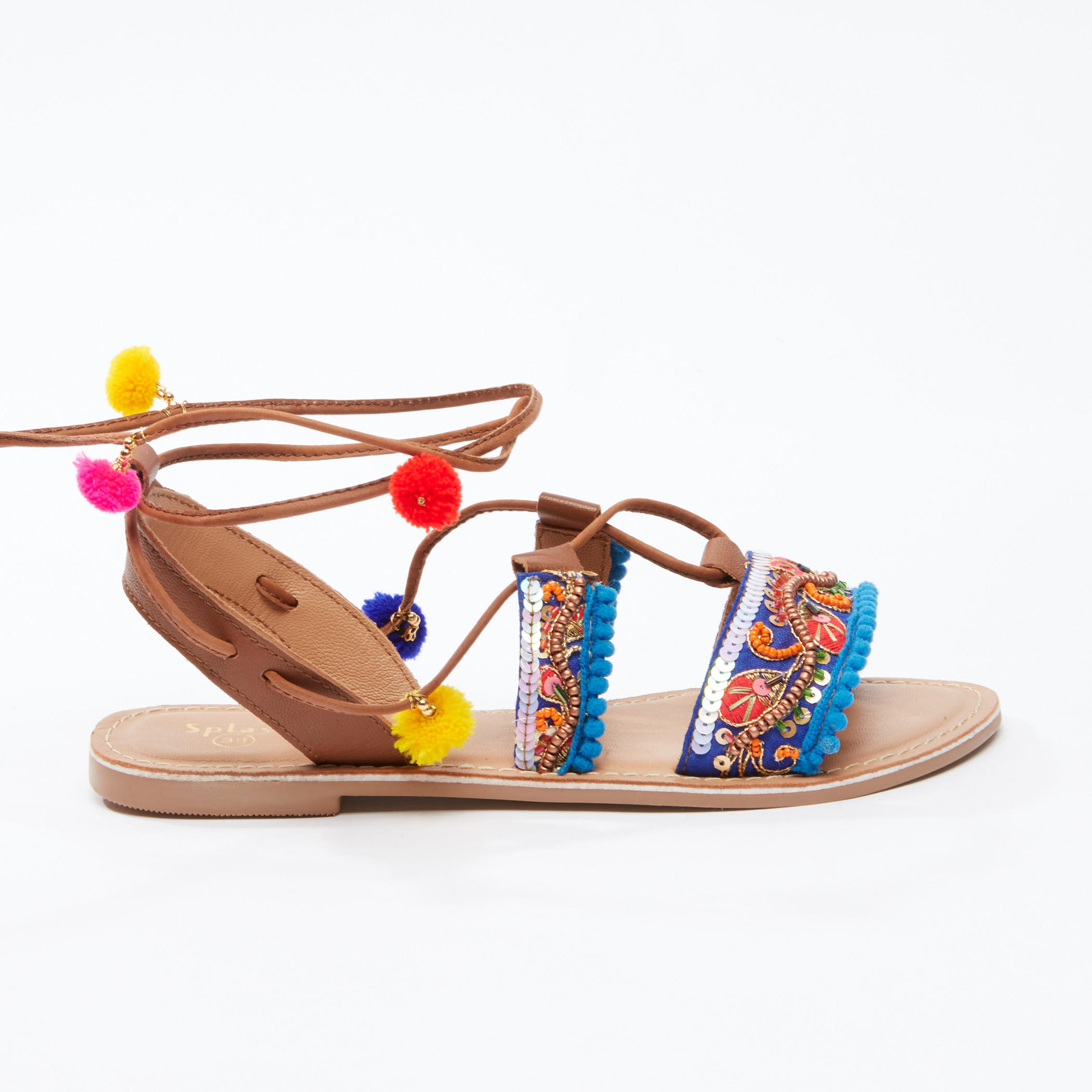 صندل برباط إغلاق مزيّن بكرات بوم بوم-women-shoes-sandals-image-2