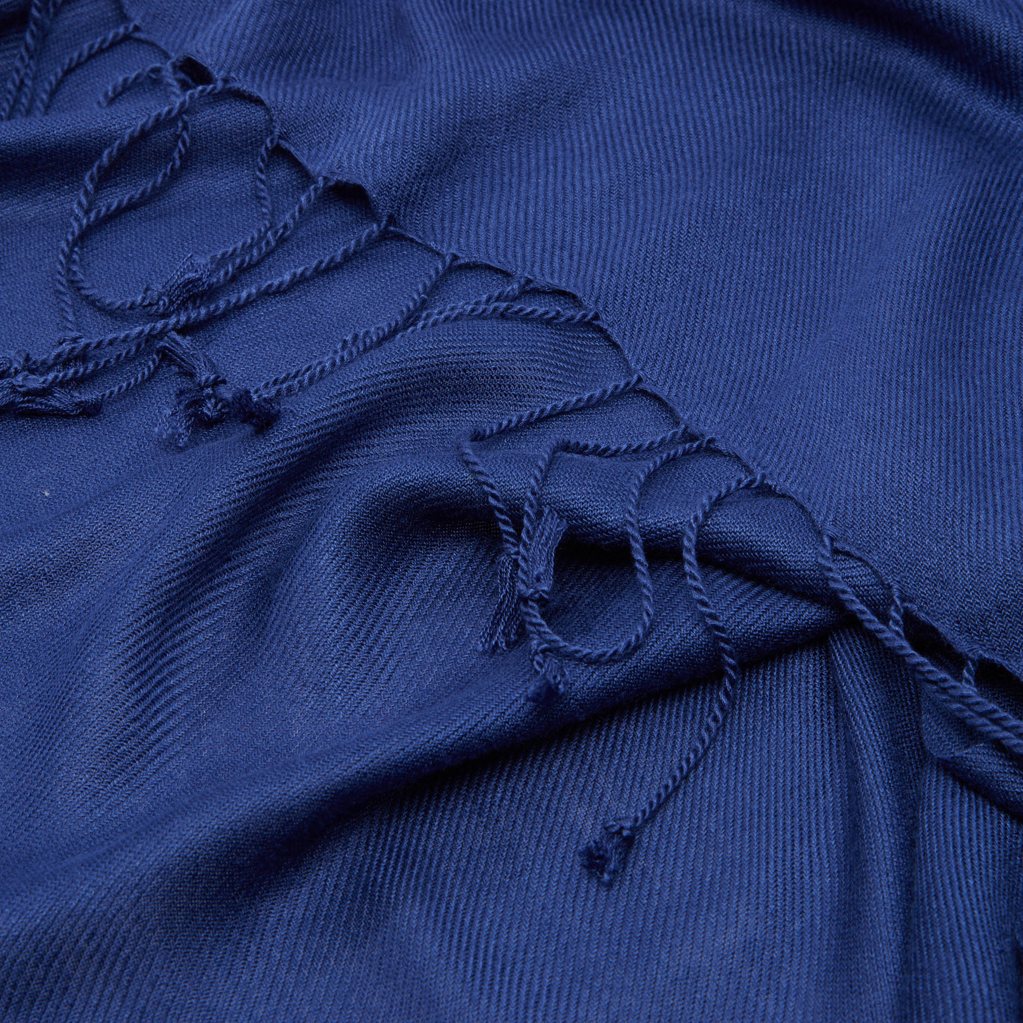 وشاح بارز الملمس بشرّابات-women-clothingaccessories-scarves-image-2