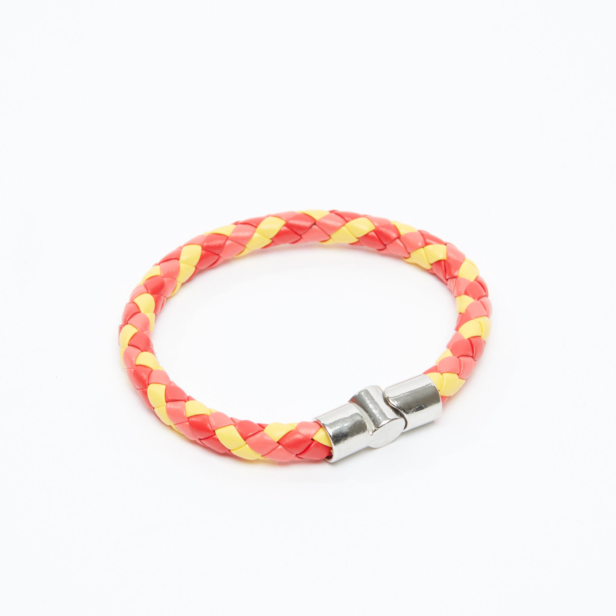 شريطة معصم بارزة الملمس بتفاصيل ميتاليك -men-watchesandjewellery-bracelets-image-1