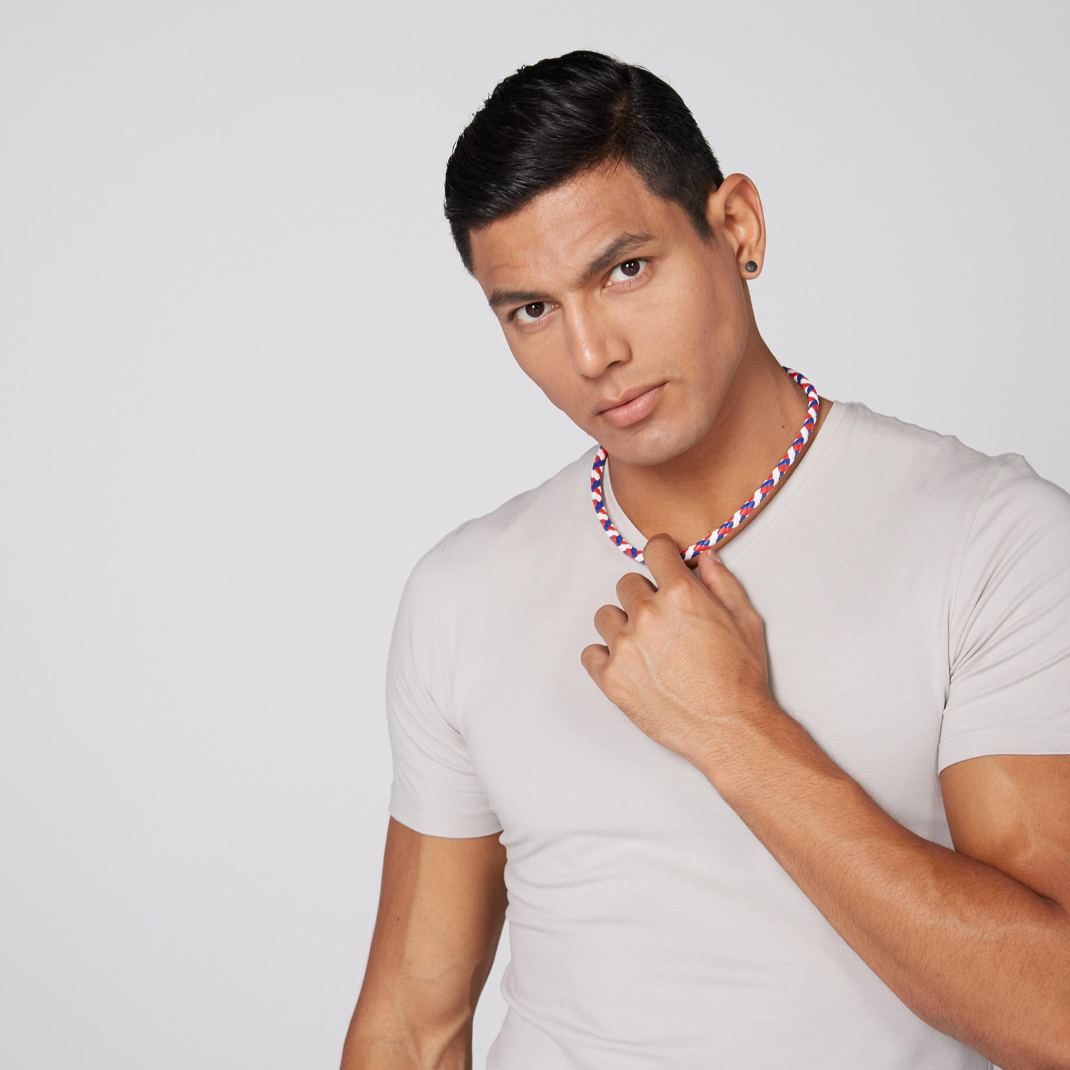 شريطة معصم بارزة الملمس بتفاصيل ميتاليك -men-watchesandjewellery-necklacesandpendants-image-2