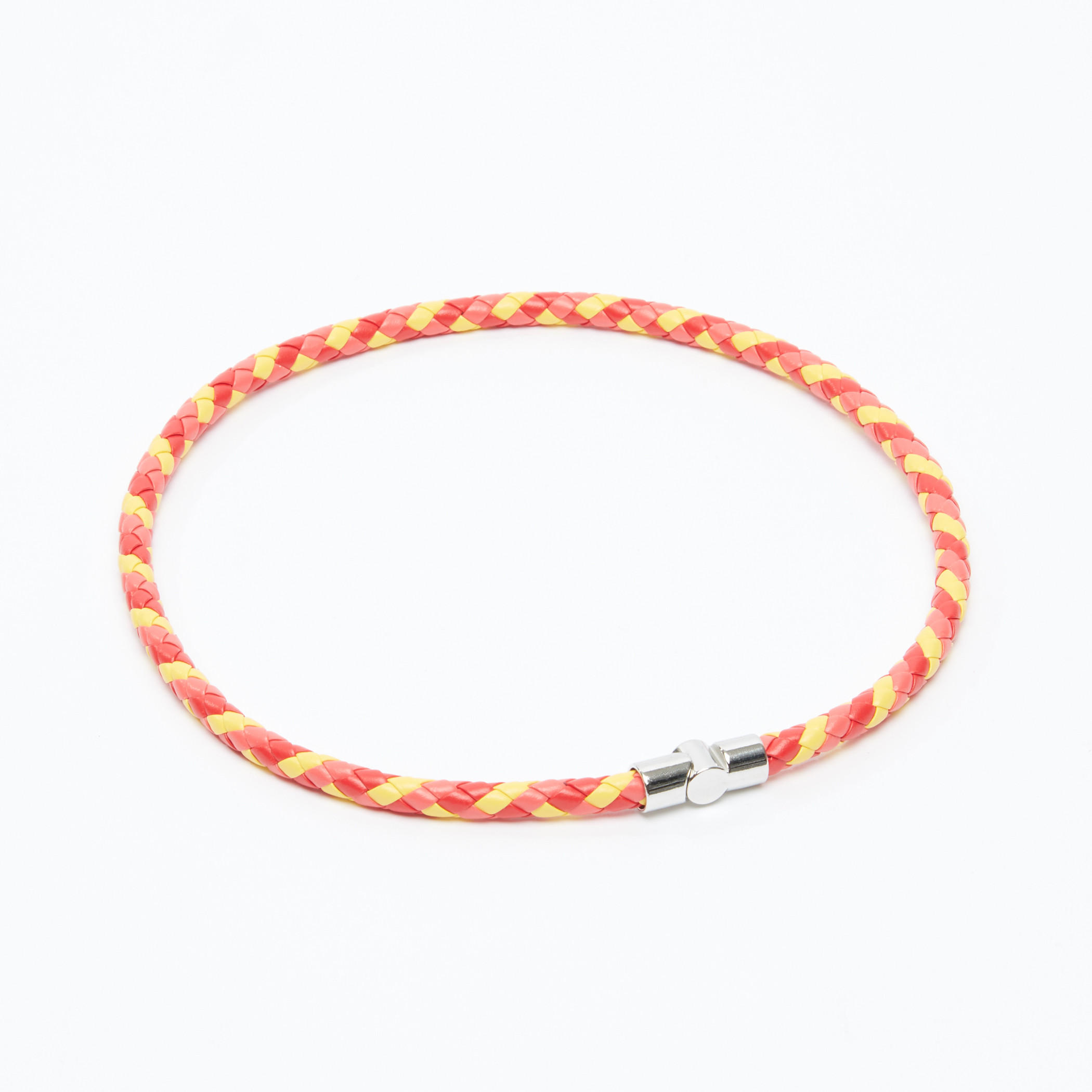 شريطة معصم بارزة الملمس بتفاصيل ميتاليك -men-watchesandjewellery-necklacesandpendants-image-1