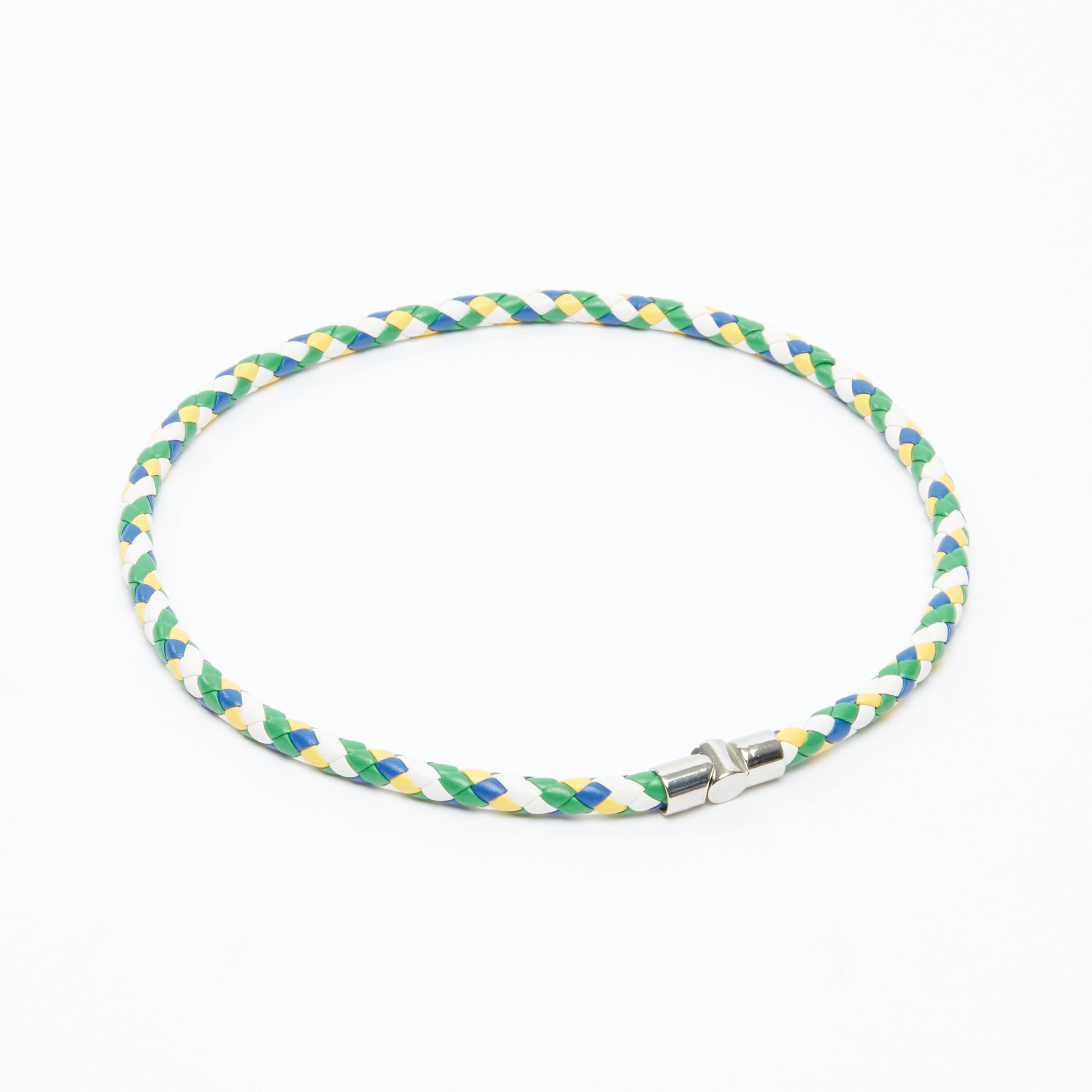 شريطة معصم بارزة الملمس بتفاصيل ميتاليك -men-watchesandjewellery-bracelets-image-1