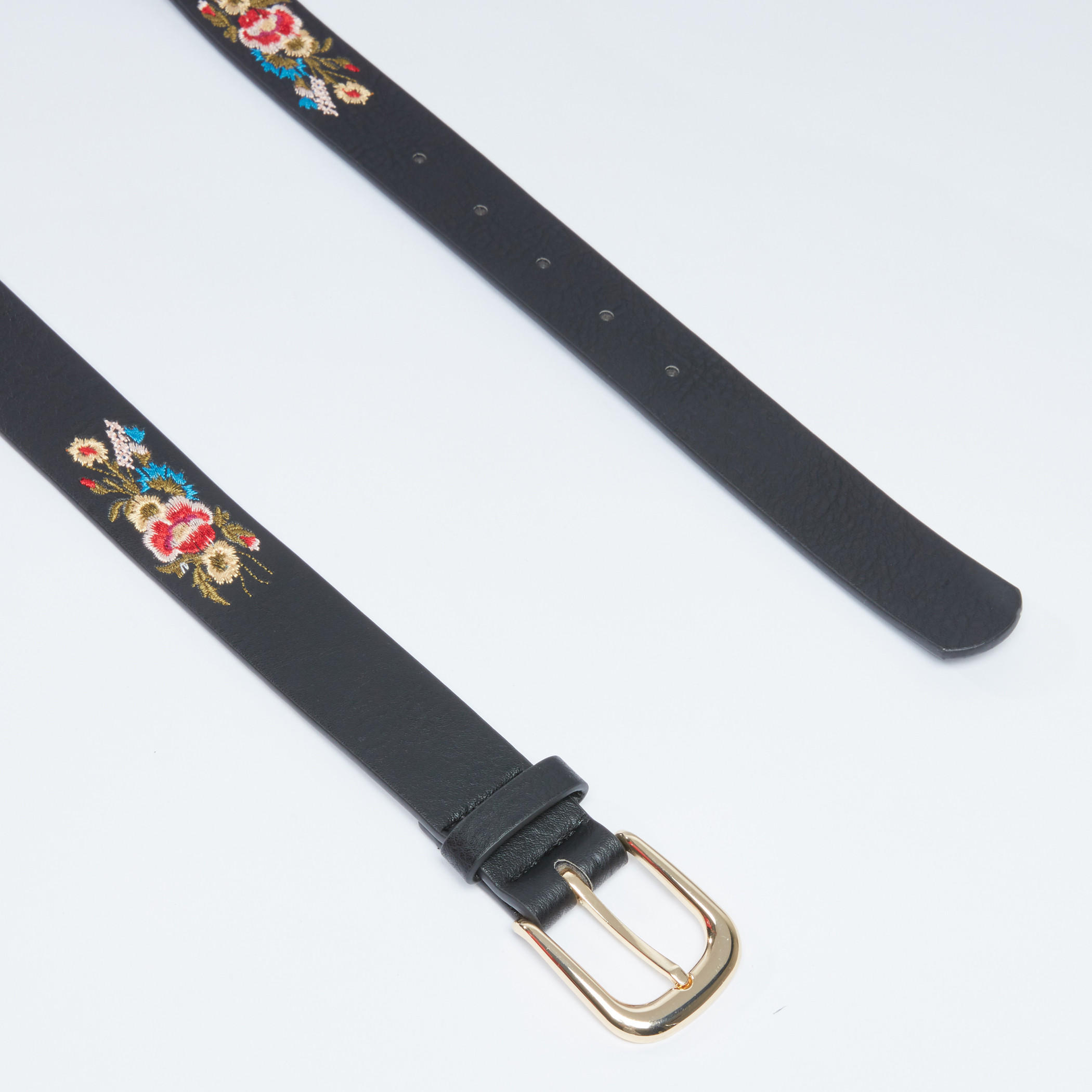 حزام بإبزيم إغلاق بدبوس وتطريز-women-clothingaccessories-belts-image-3