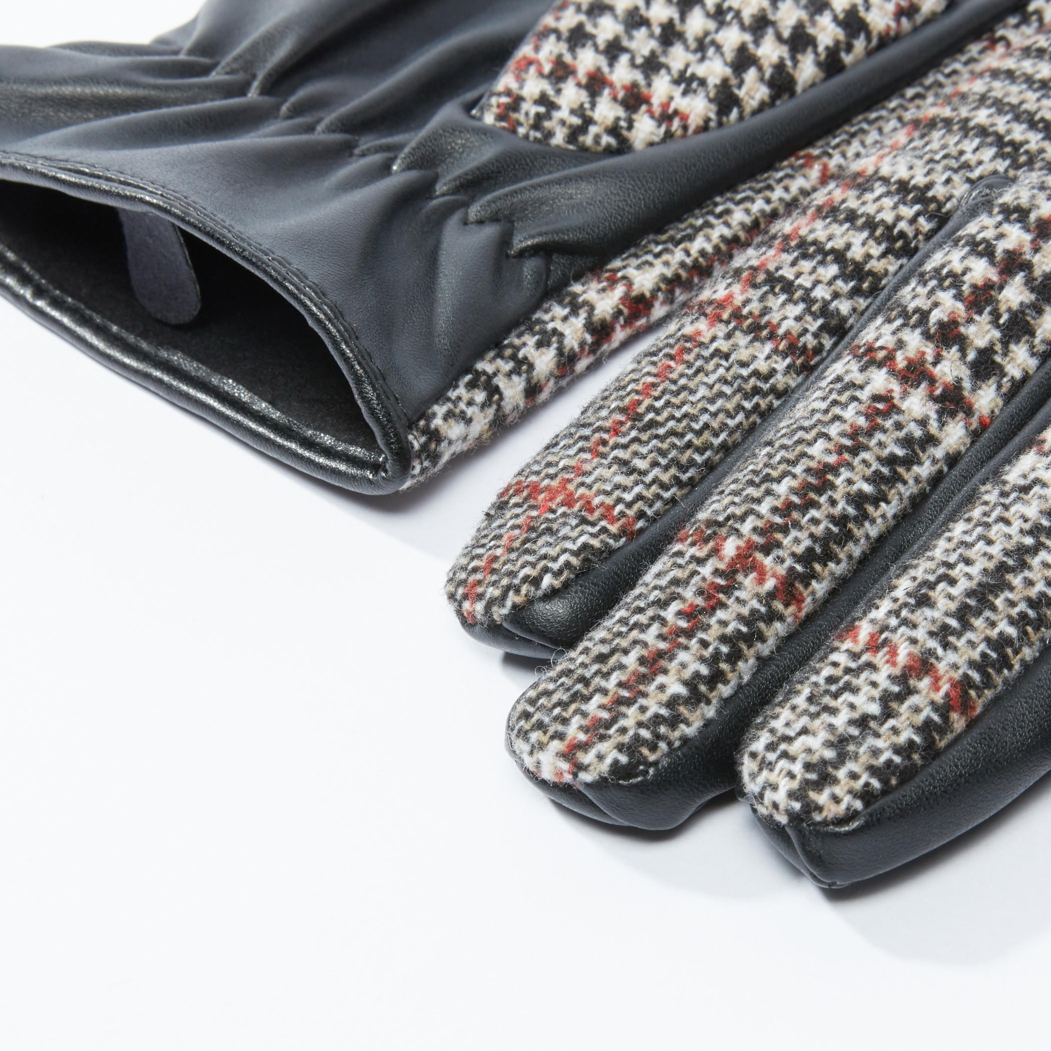 قفازات بارزة الملمس-women-clothingaccessories-gloves-image-3