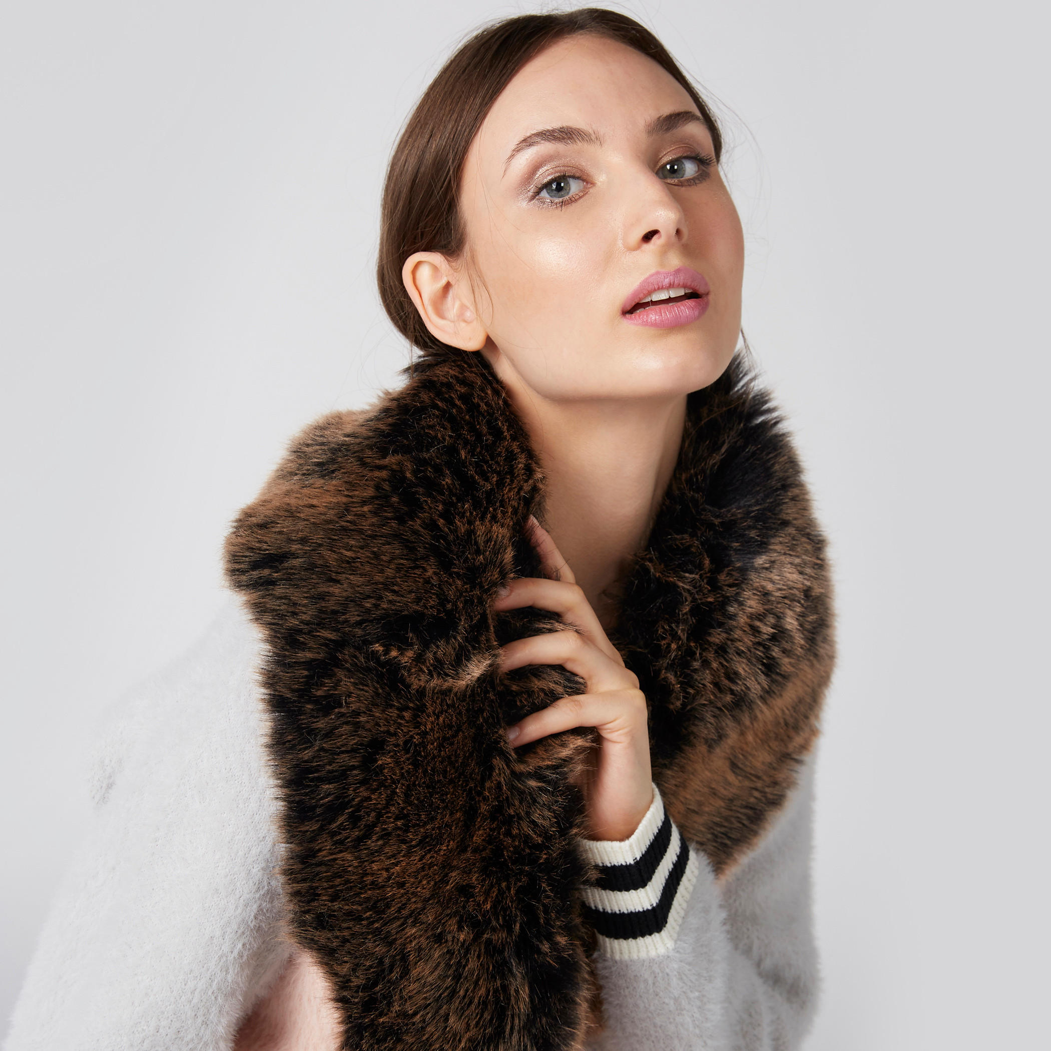 Plush Collar Muffler-women-clothingaccessories-scarves-image-2