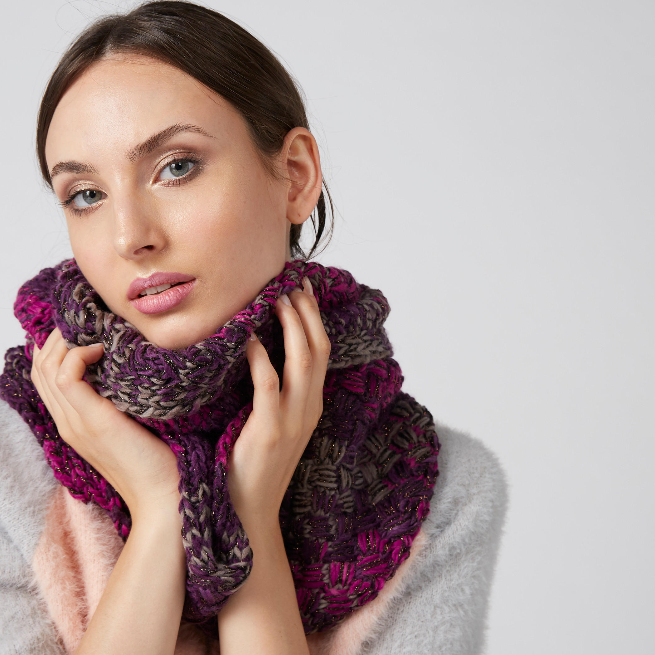 شال بارز الملمس-women-clothingaccessories-scarves-image-1