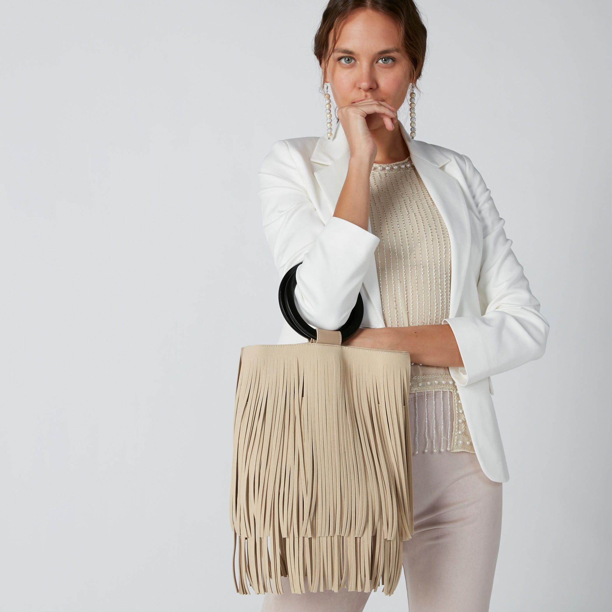 حقيبة يد بشراشيب ومقبض علوي-women-bagsandwallets-handbags-image-2