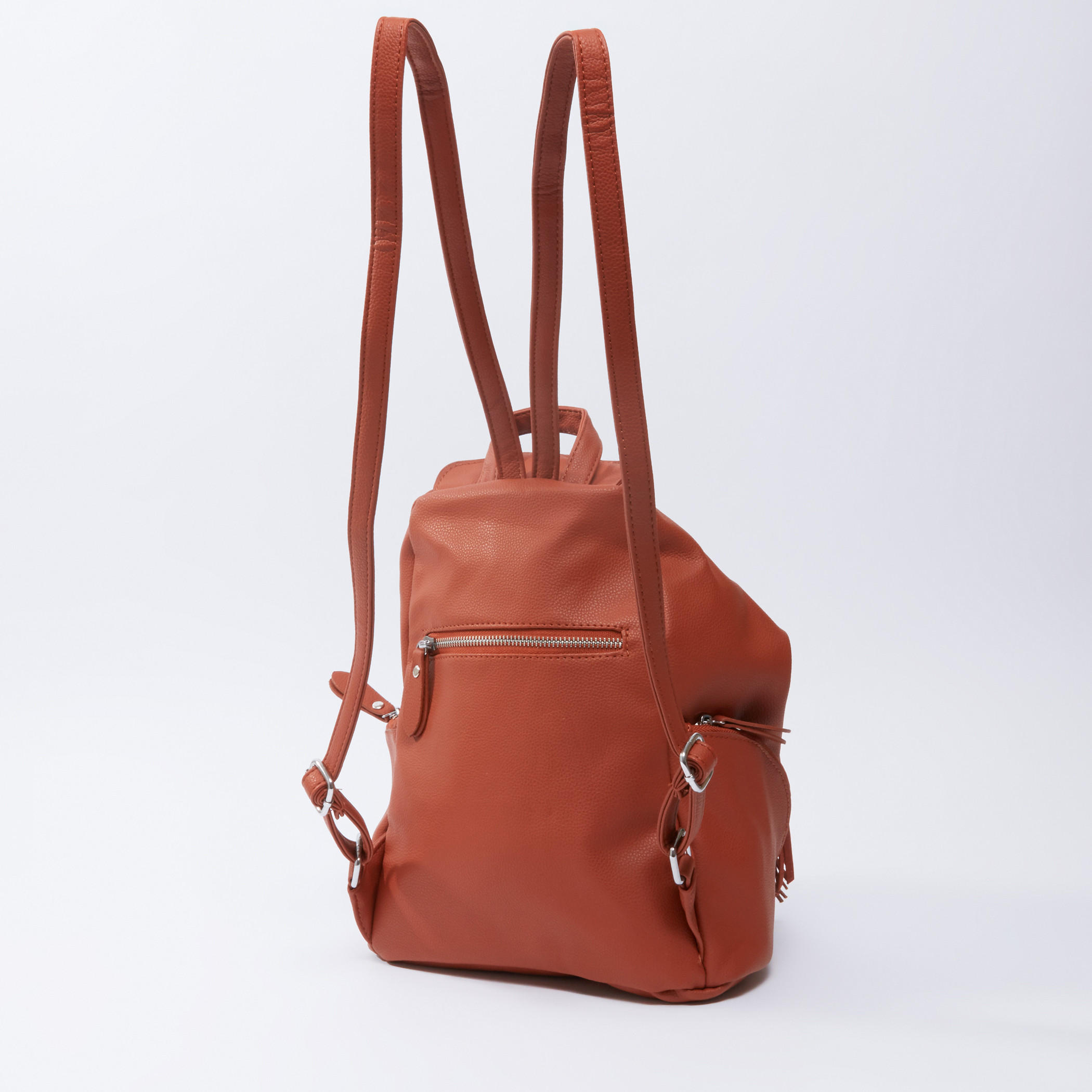 حقيبة ظهر بسحّاب إغلاق وشراشيب-women-bagsandwallets-handbags-image-2