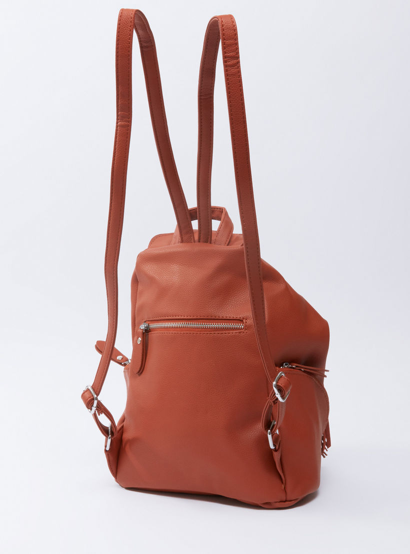 حقيبة ظهر بسحّاب إغلاق وشراشيب-women-bagsandwallets-handbags-image-2