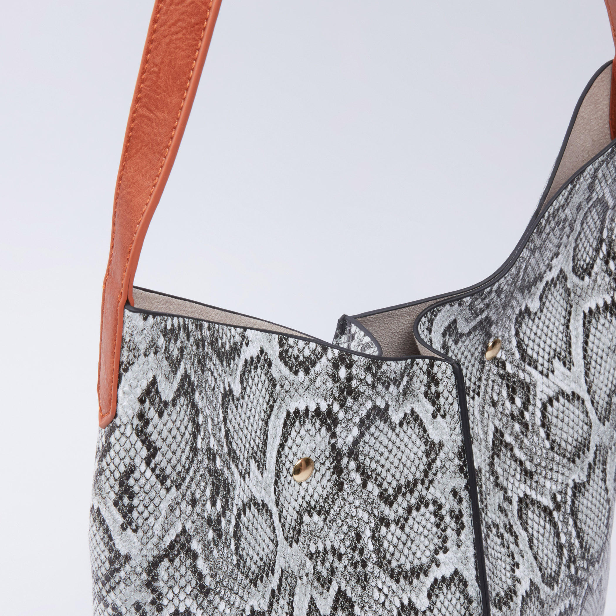 حقيبة توتي بزر إغلاق مغناطيسي وطبعات-women-bagsandwallets-handbags-image-3