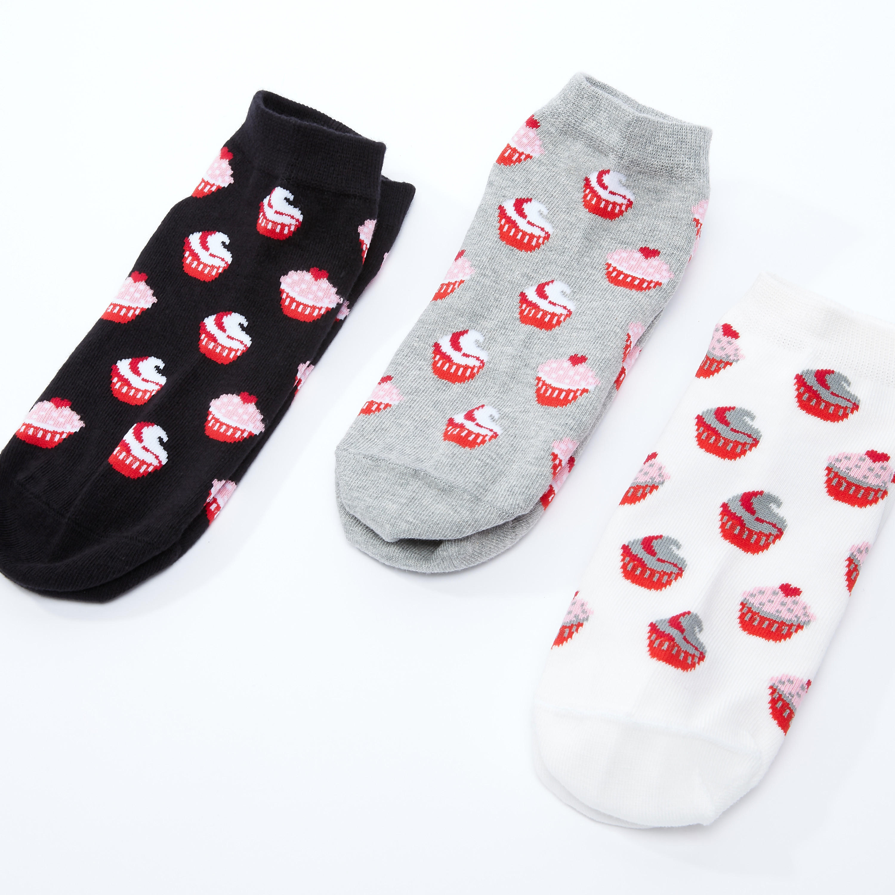 جوارب مضلّعة بطول الكاحل بطبعات - طقم من 3 أزواج-women-socksandstockings-image-1