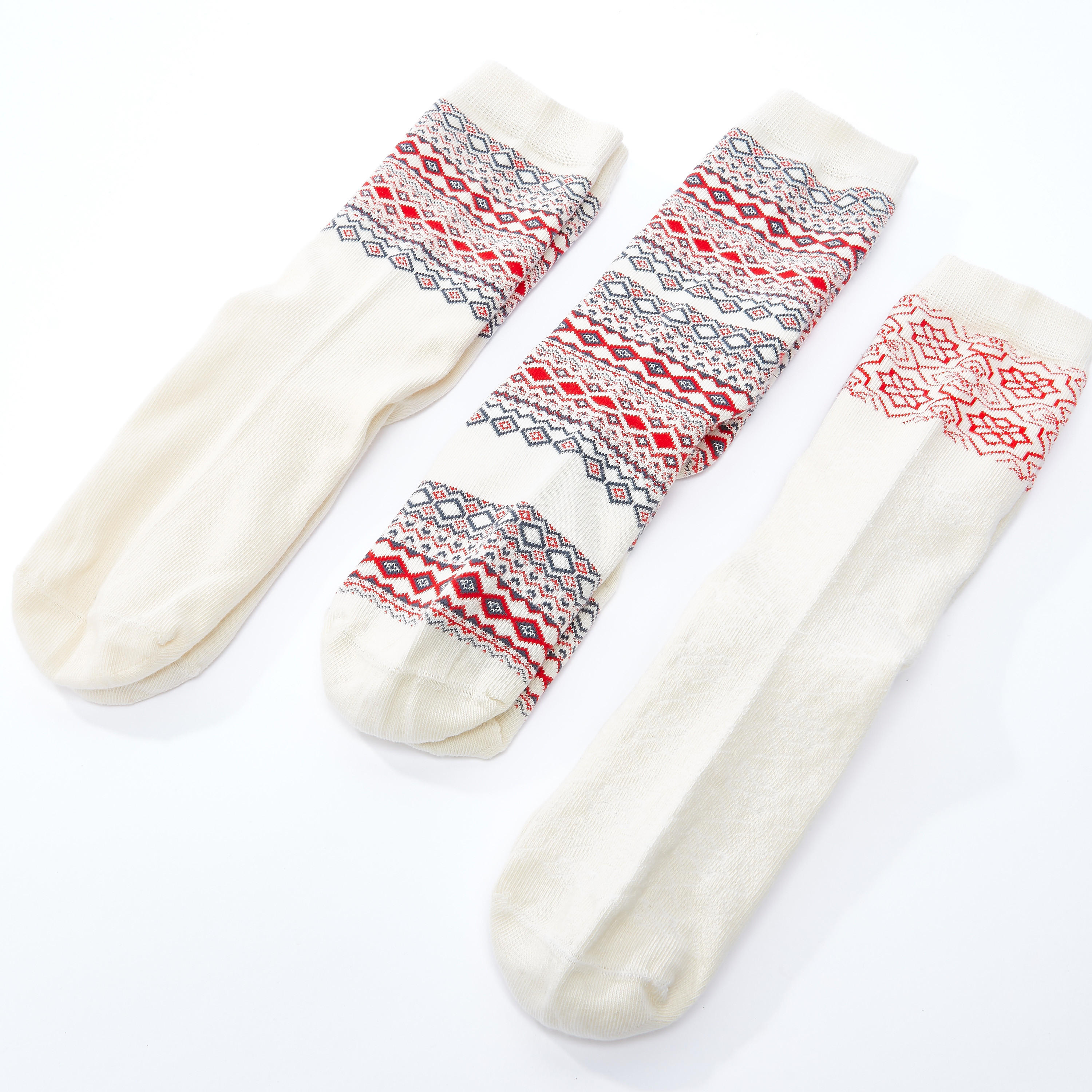طقم جوارب بنقوش مطبوعة من ثلاثة أزواج-women-socksandstockings-image-1