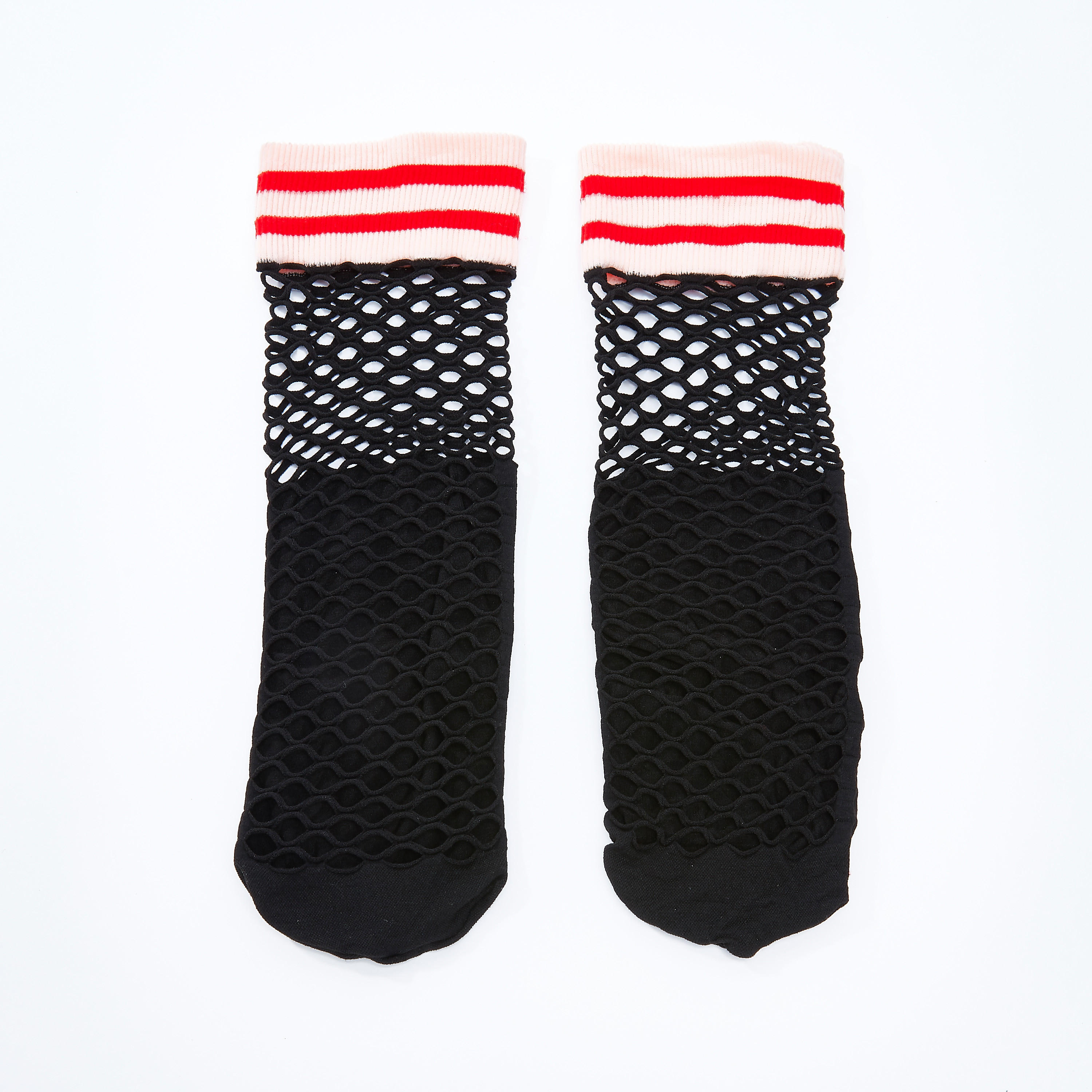 جوارب بطول الكاحل بتفاصيل شبكية-women-socksandstockings-image-1