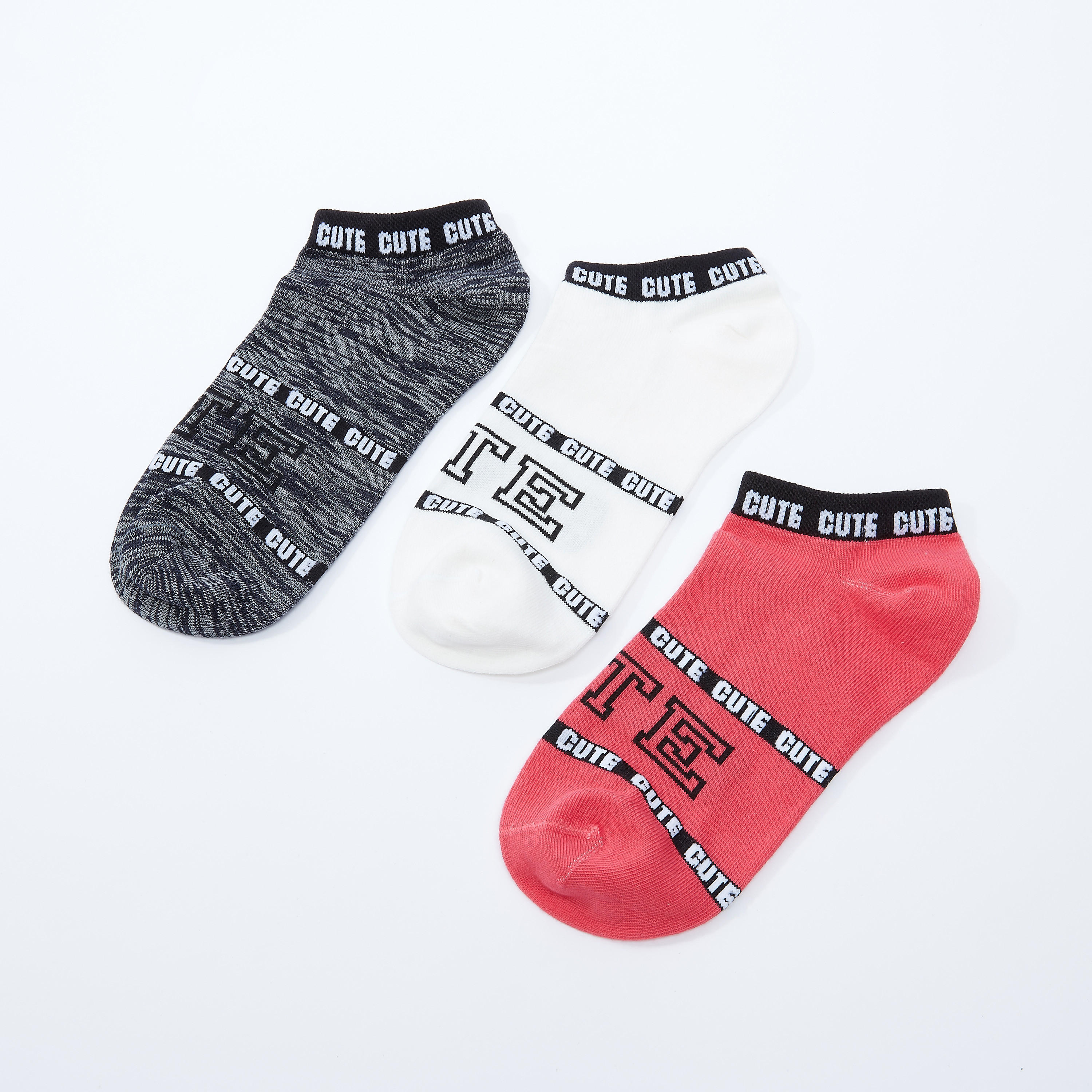 جوارب مضلّعة بطول الكاحل بأساور بطبعات - طقم من 3 أزواج-women-socksandstockings-image-3