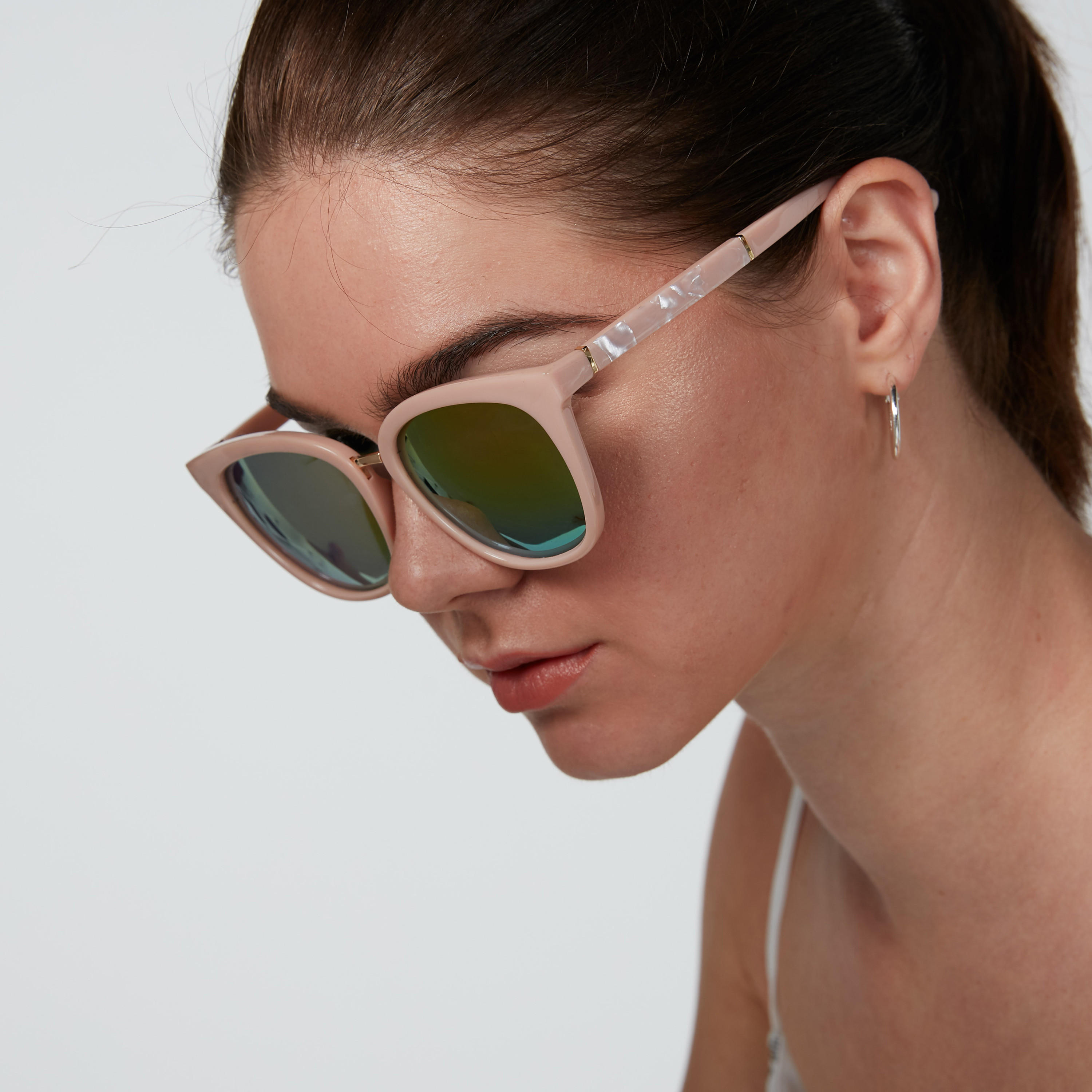نظّارة شمسيّة واي فيرار بإطار كامل-women-sunglasses-image-2