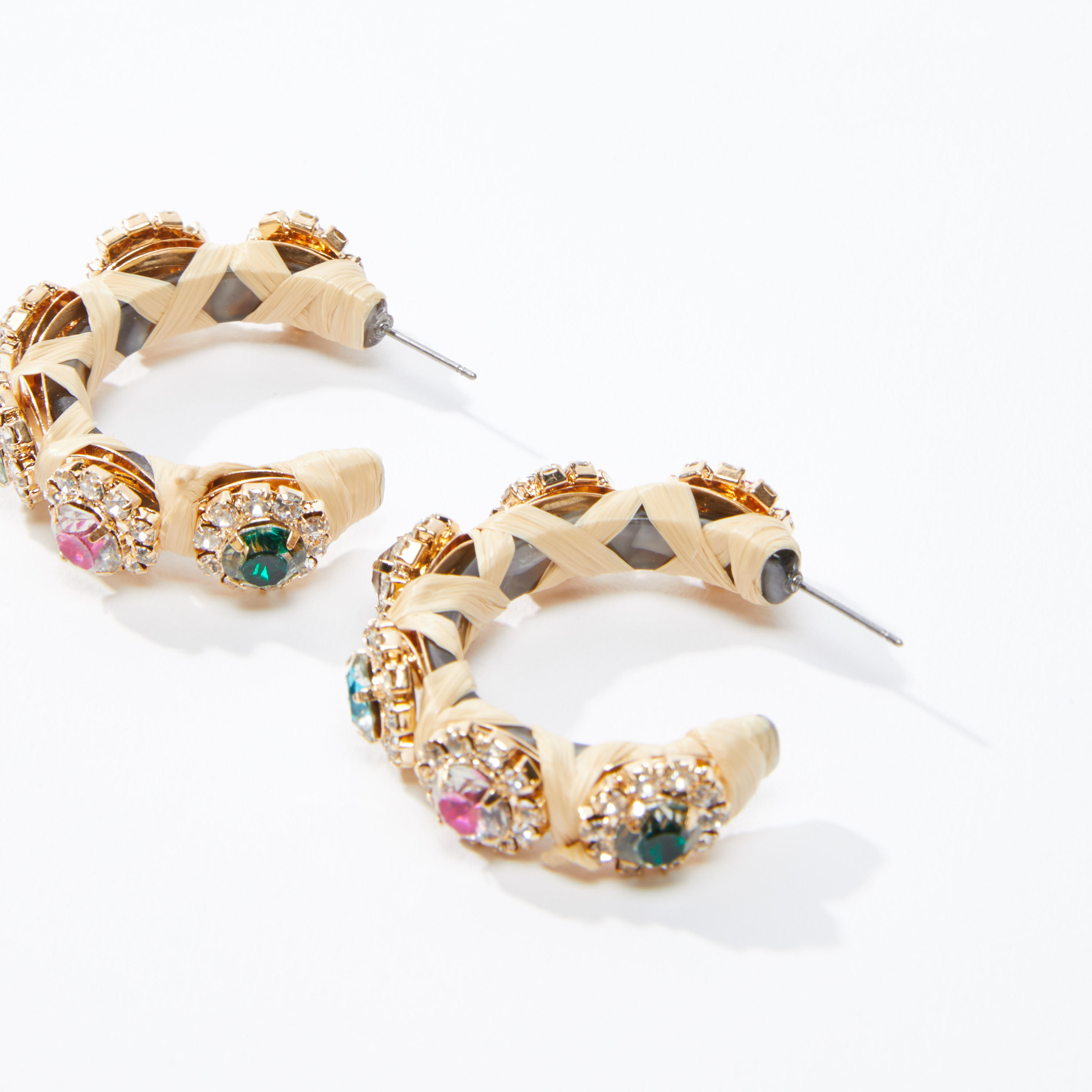أقراط مرّصعة بمكبس إغلاق-women-watchesandjewellery-jewellery-earrings-image-3