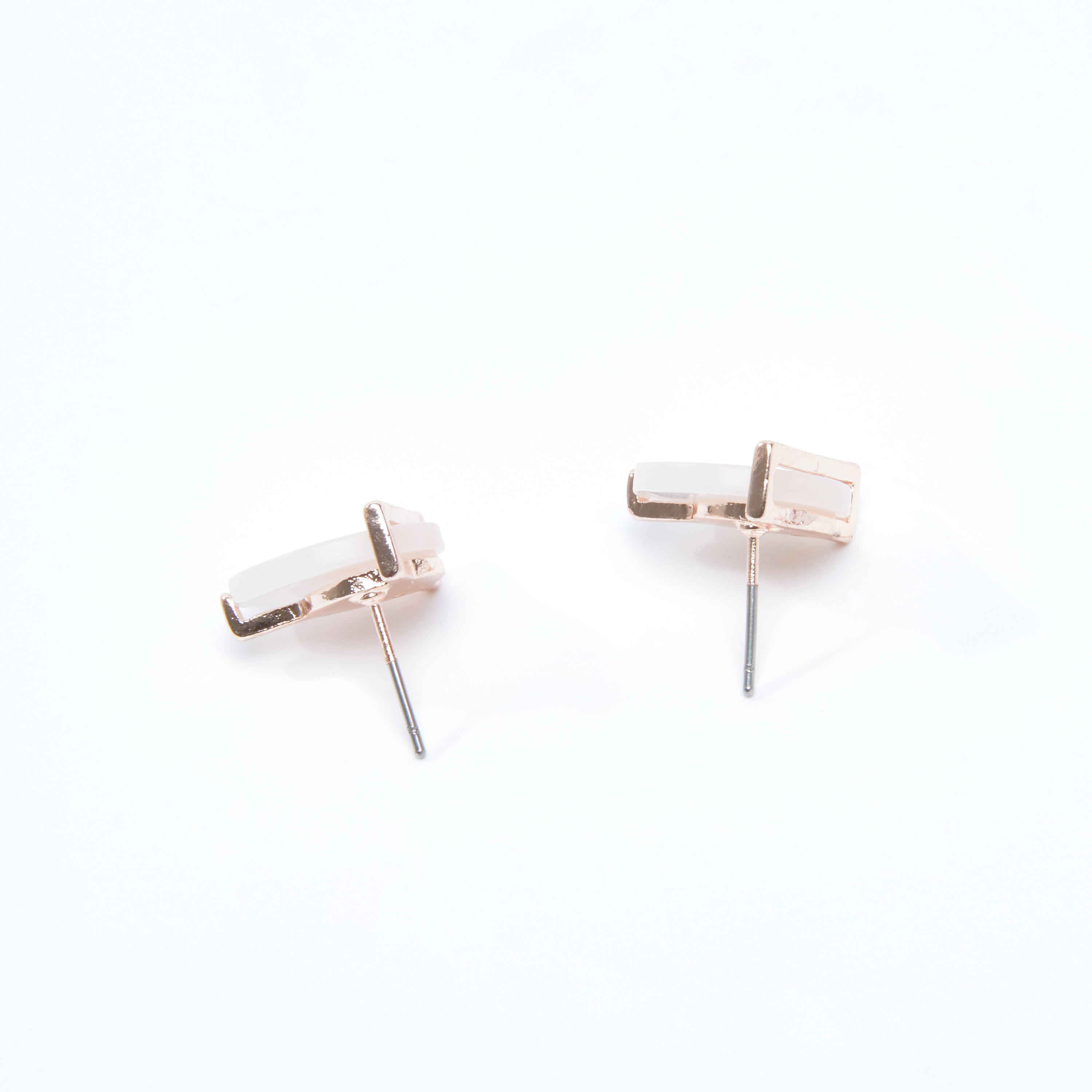 أقراط مرّصعة بمكبس إغلاق-women-watchesandjewellery-jewellery-earrings-image-1