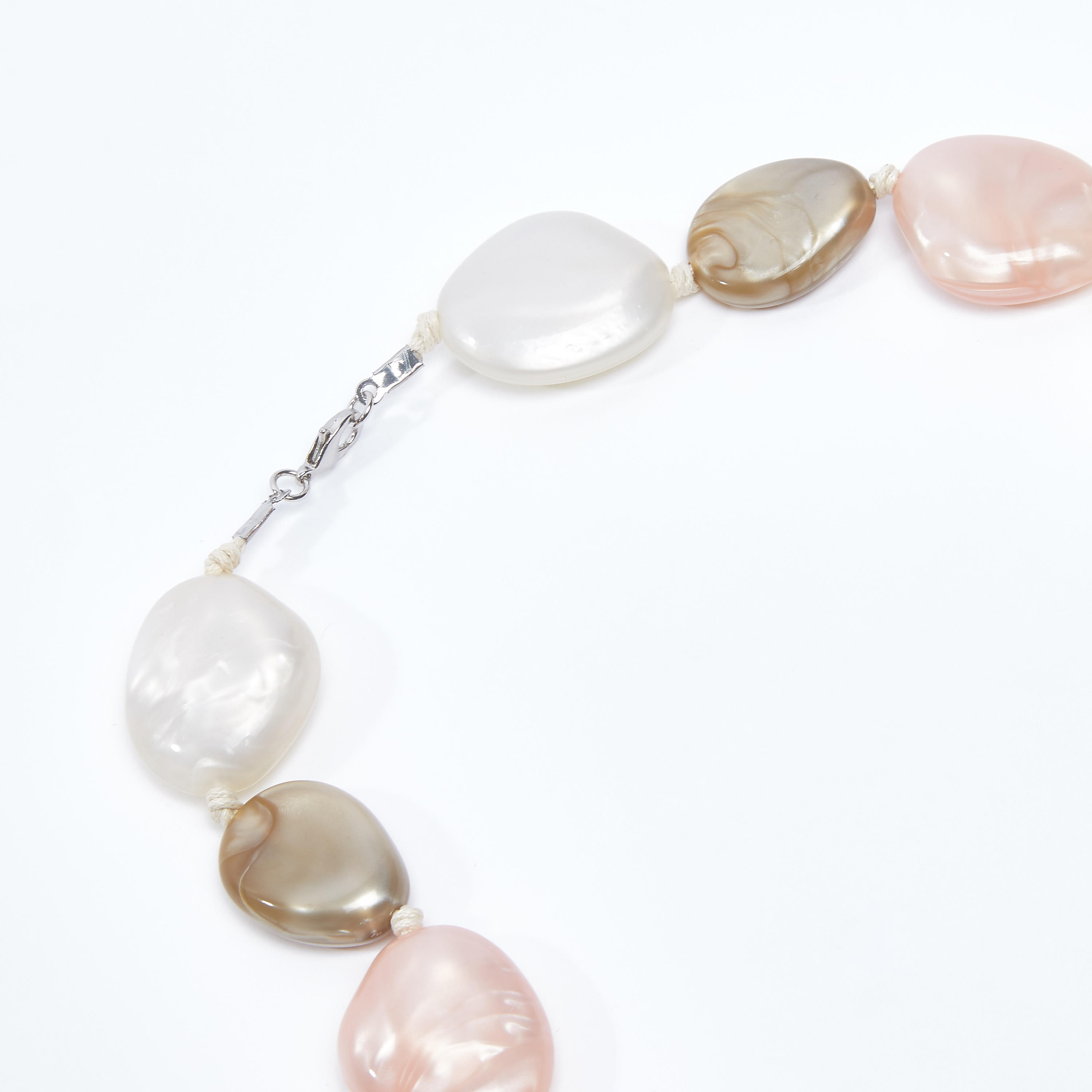 قلادة مزينة بالخرز بمشبك إغلاق-women-watchesandjewellery-jewellery-necklacesandpendants-image-3