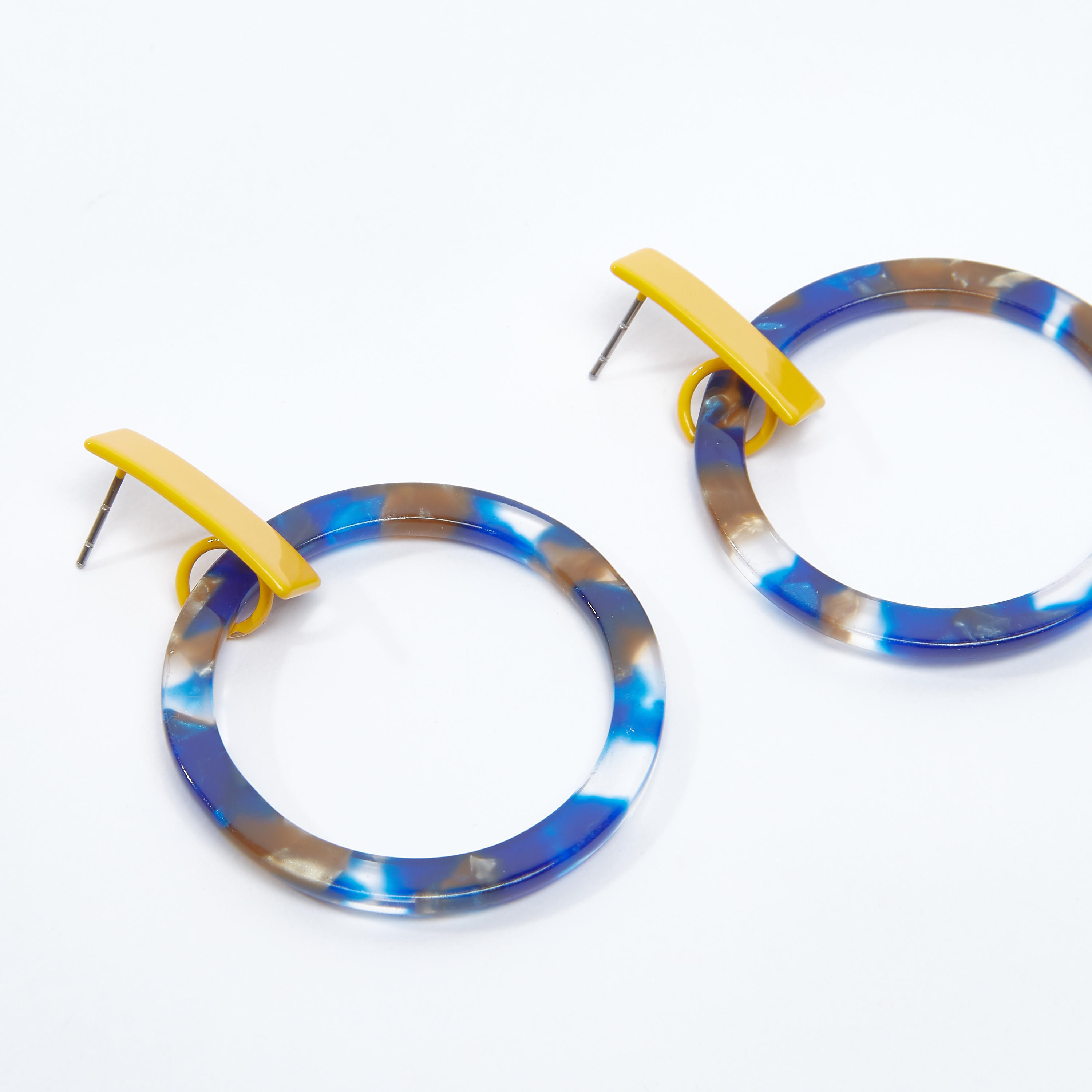 Printed Dangling Earrings with Pushback Closure-women-watchesandjewellery-jewellery-earrings-image-3