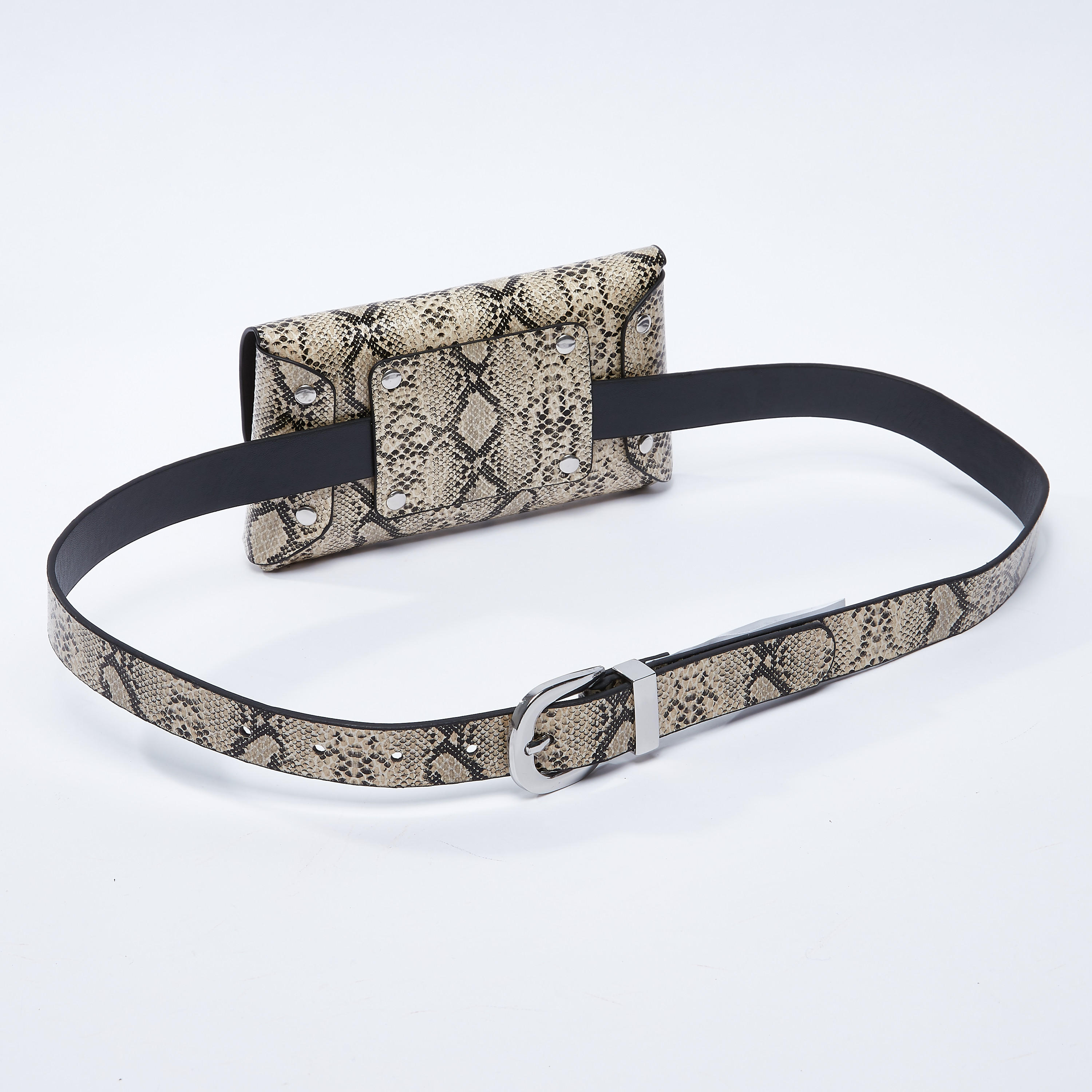 محفظة بطيّة وحزام بإبزيم بدبوس قابل للتعديل وطبعات-women-clothingaccessories-belts-image-2