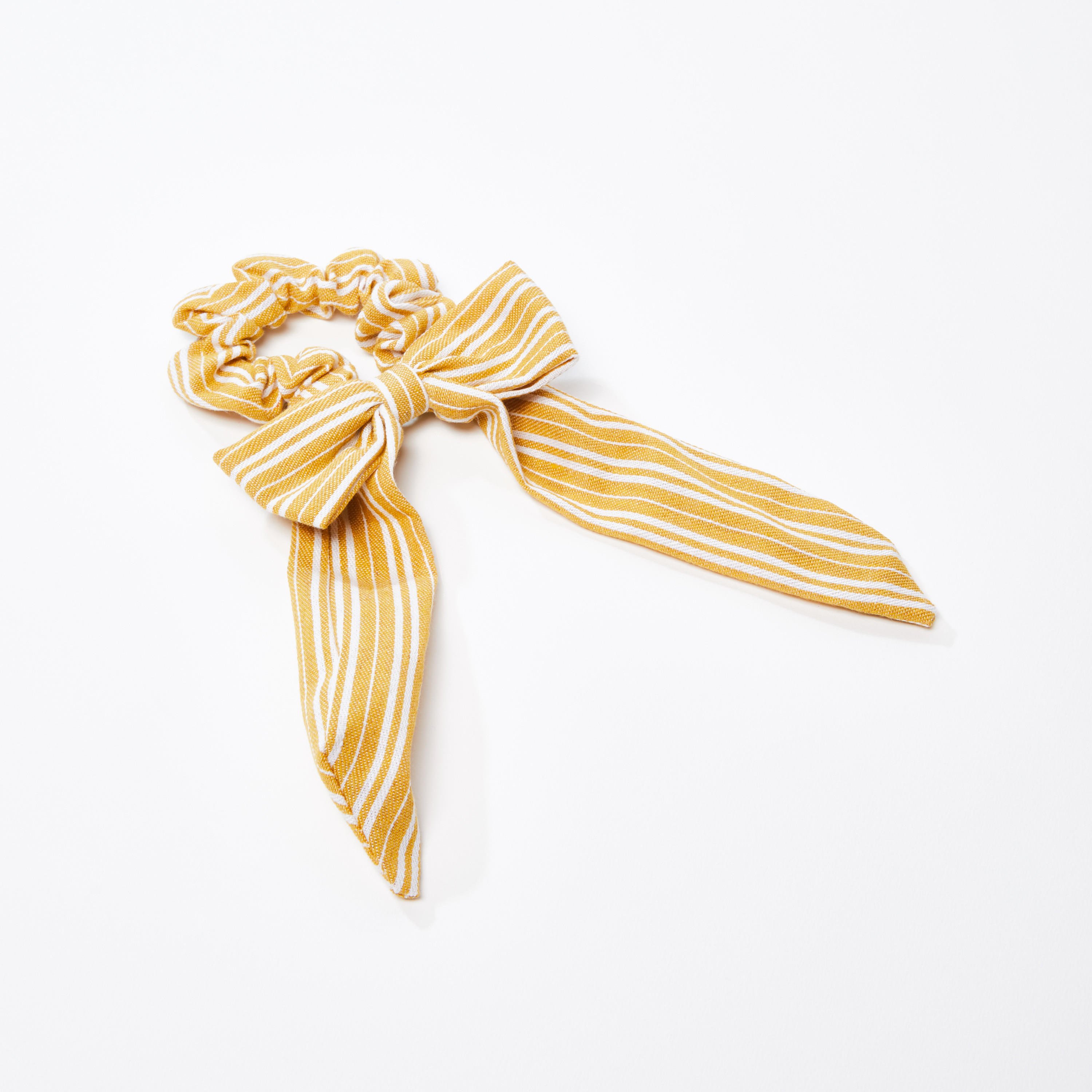 ربطة شعر مقلّمة بفيونكة-women-hairaccessories-image-1