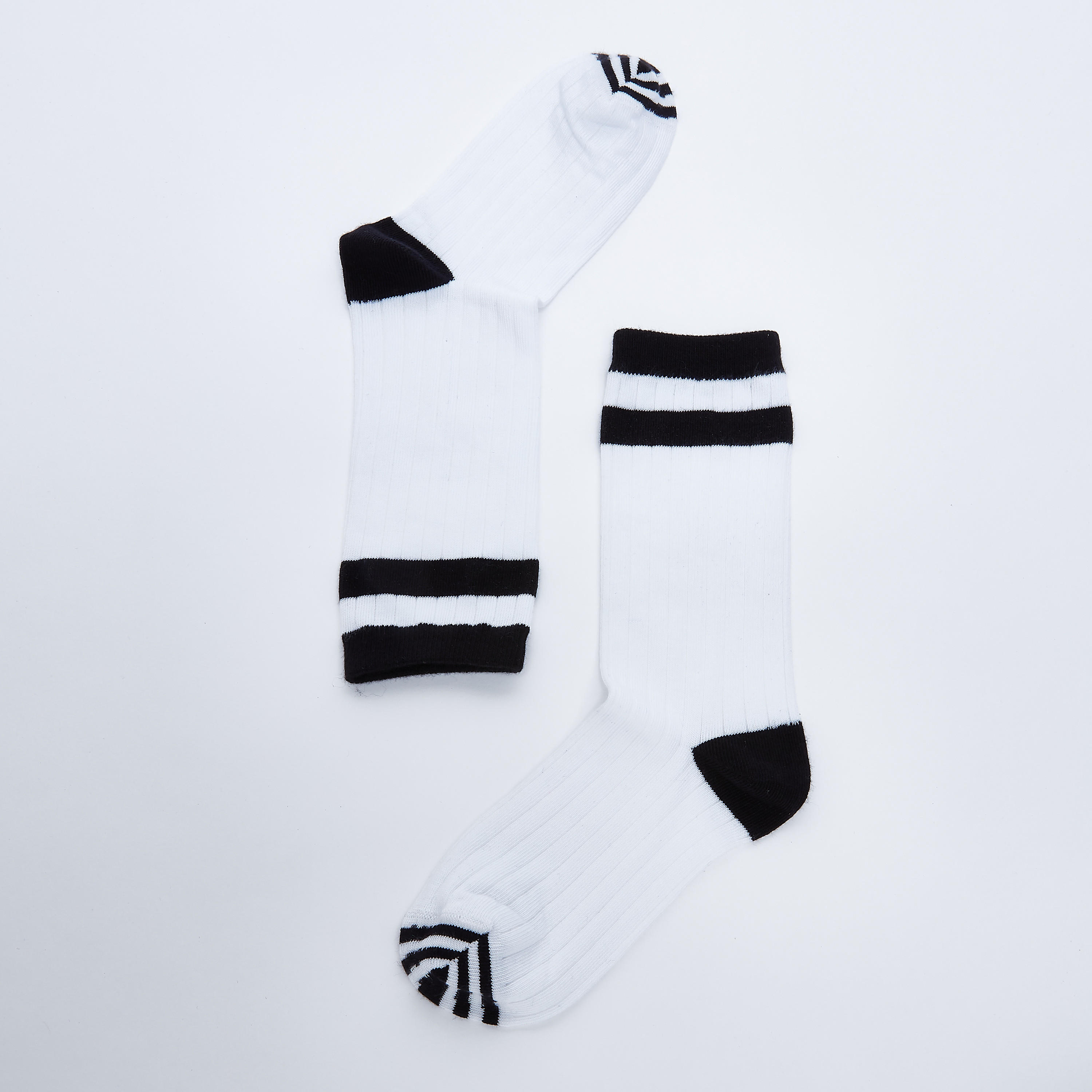 جوارب بطول متوسط-women-socksandstockings-image-1