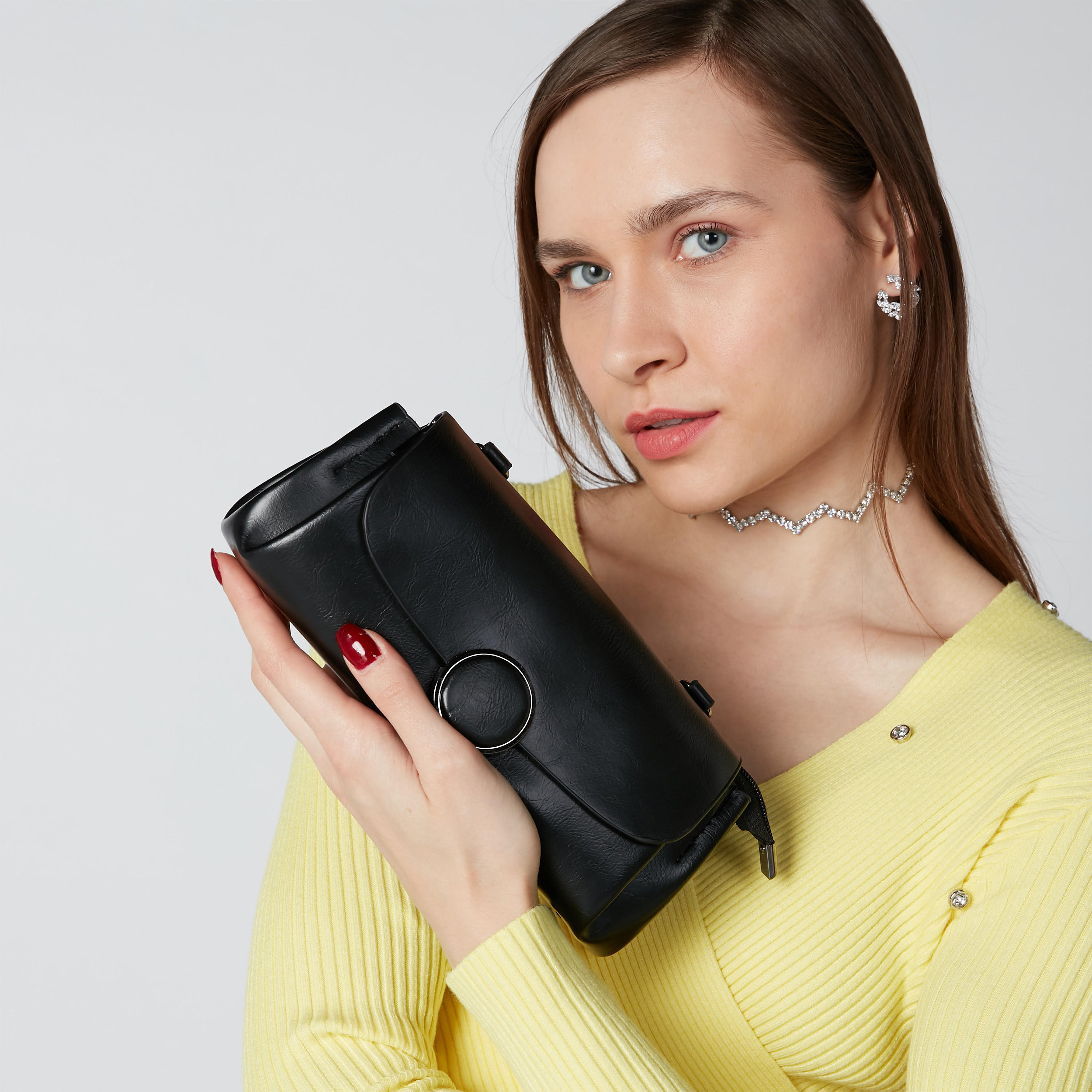 حقيبة كلاتش سادة بطيّة وحزام قابل للفصل-women-bagsandwallets-handbags-image-2