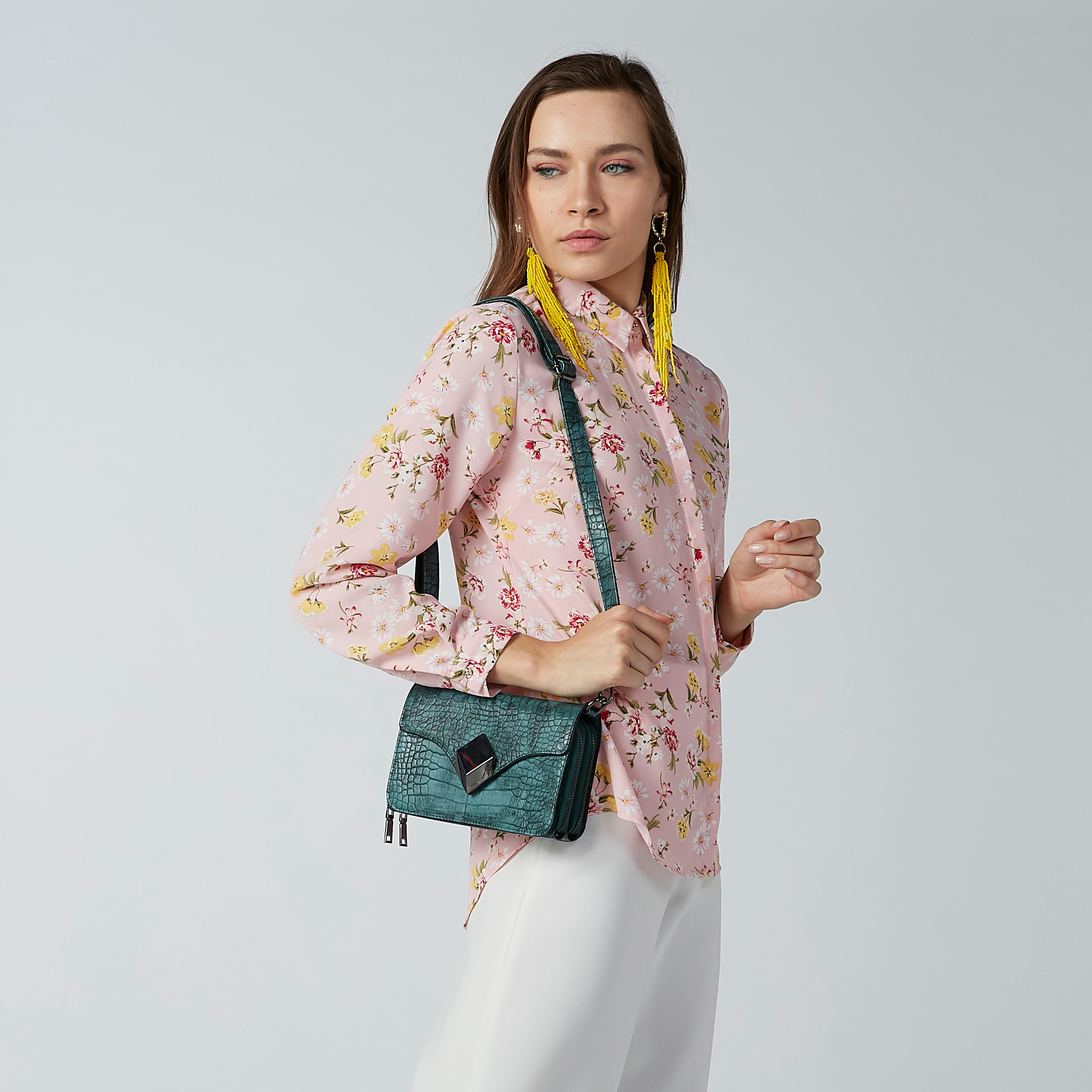 حقيبة يد بارزة الملمس بزر إغلاق مغناطيسي وحمّالة قابلة للتعديل-women-bagsandwallets-handbags-image-2