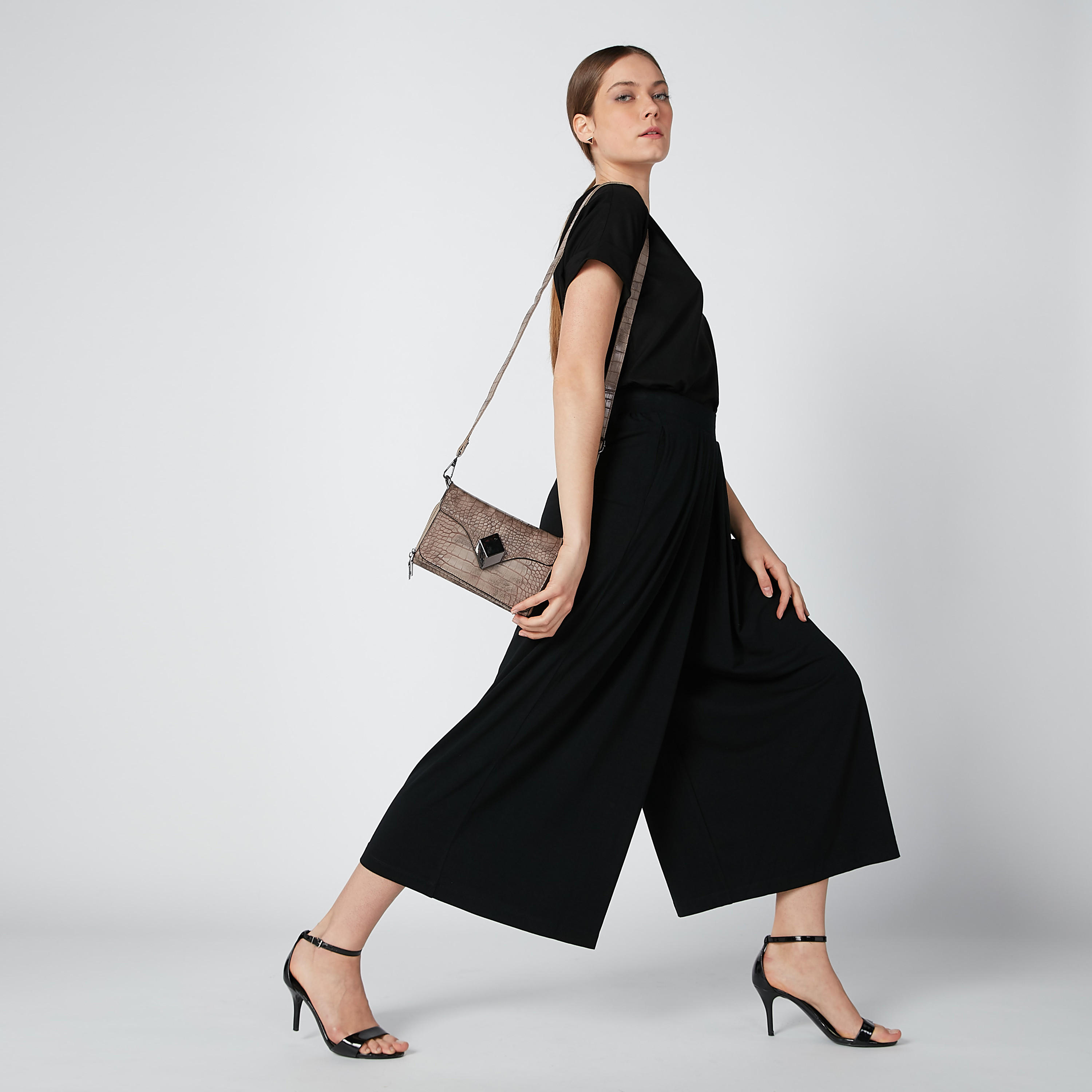 حقيبة ساتشيل متعددة الأقسام بطبعات حيوانات-women-bagsandwallets-handbags-image-2