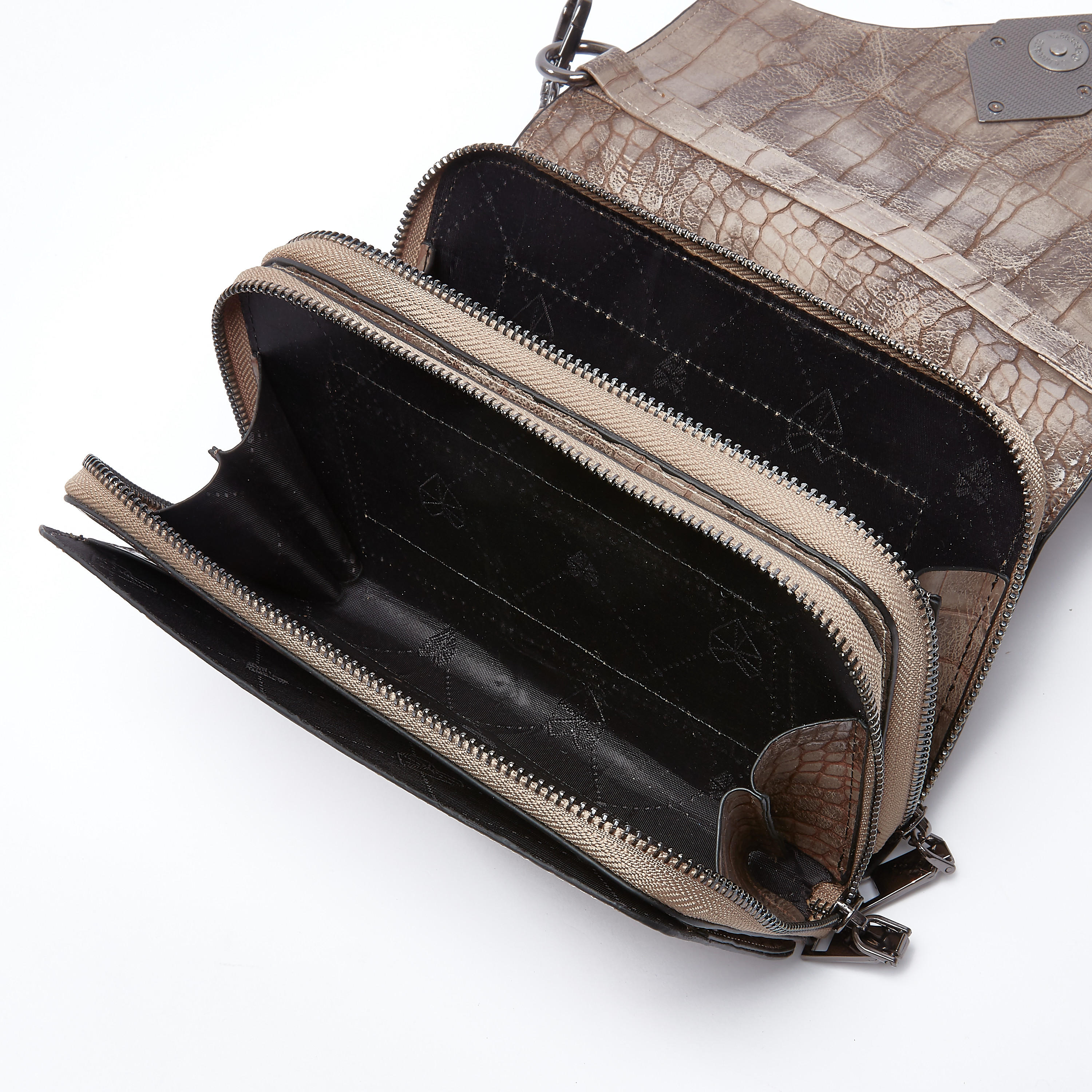 حقيبة ساتشيل متعددة الأقسام بطبعات حيوانات-women-bagsandwallets-handbags-image-4