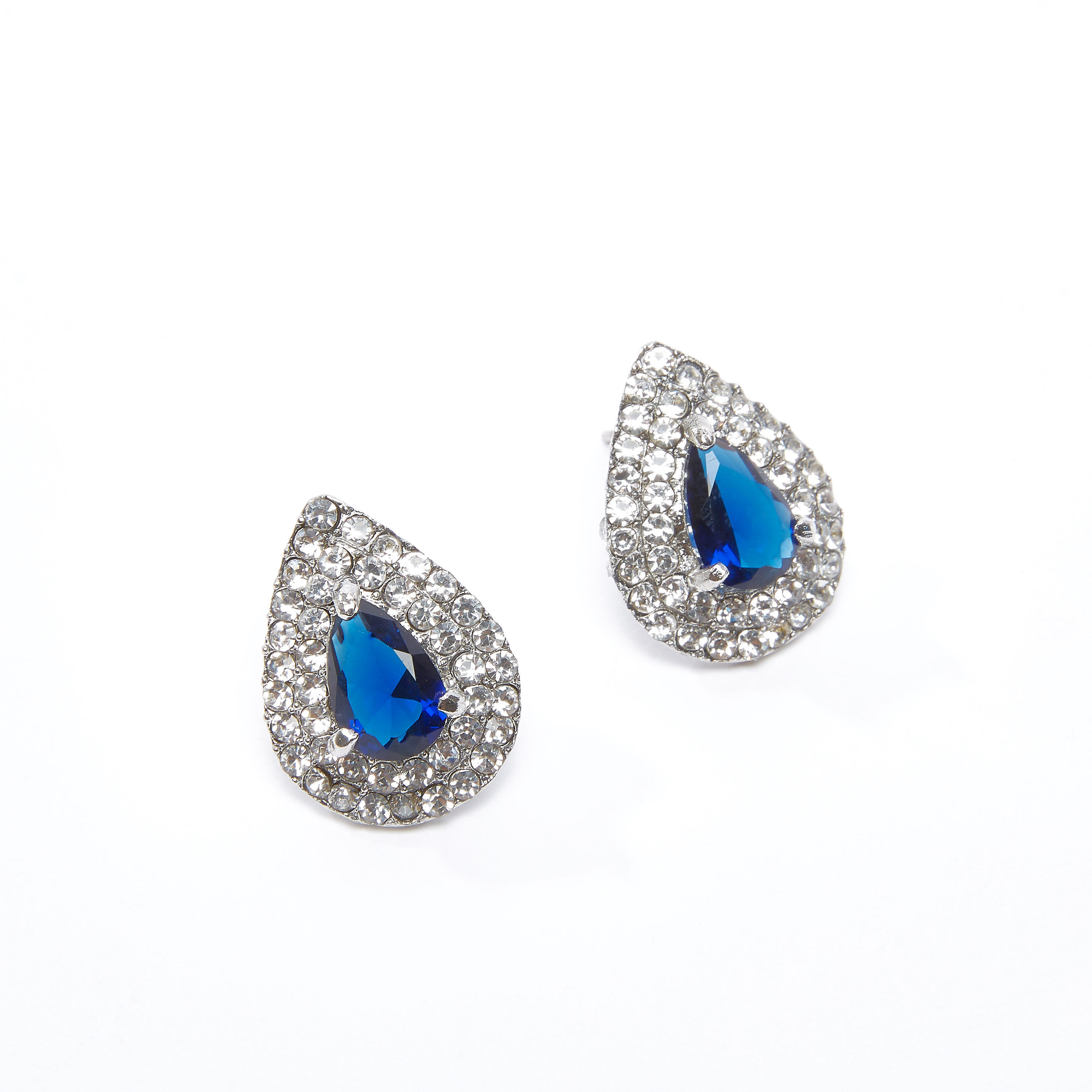 طقم قلادة وأقراط مرصّعة-women-watchesandjewellery-jewellery-jewellerysets-image-3