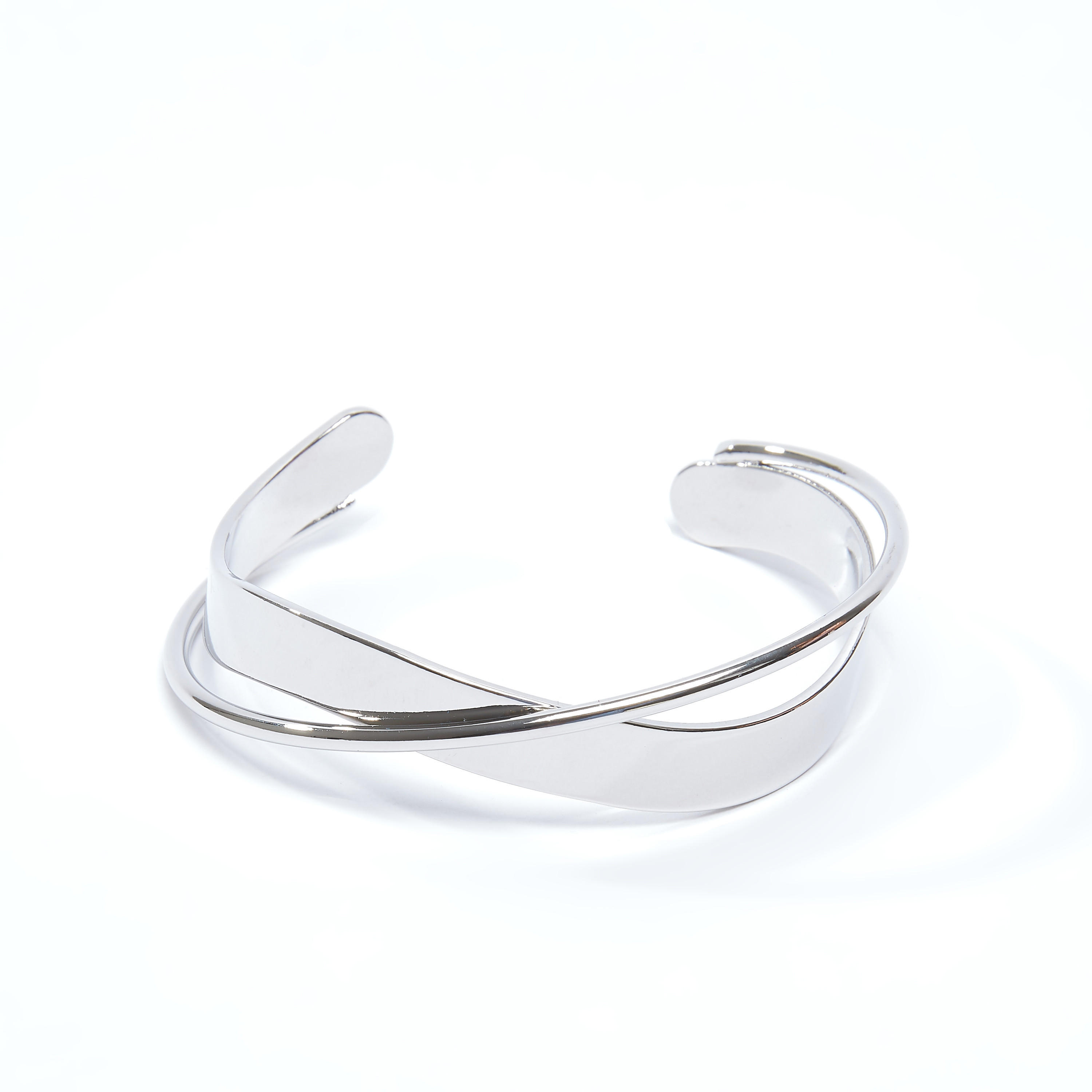 سوار ميتاليك بنهاية مفتوحة-women-watchesandjewellery-jewellery-banglesandbracelets-image-1