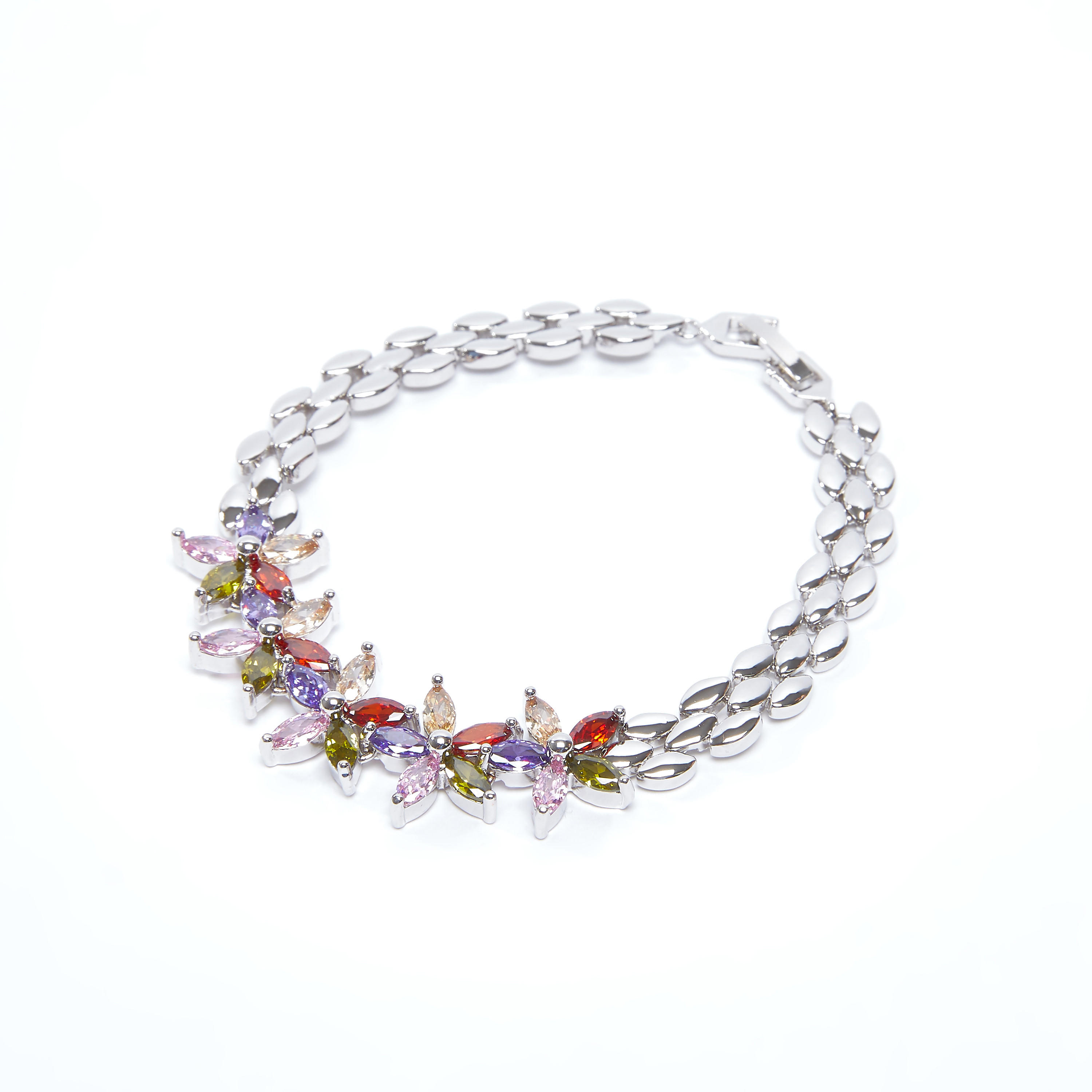 سوار ميتاليك مرصّع بتفاصيل زهرية وطيّة إغلاق-women-watchesandjewellery-jewellery-banglesandbracelets-image-1