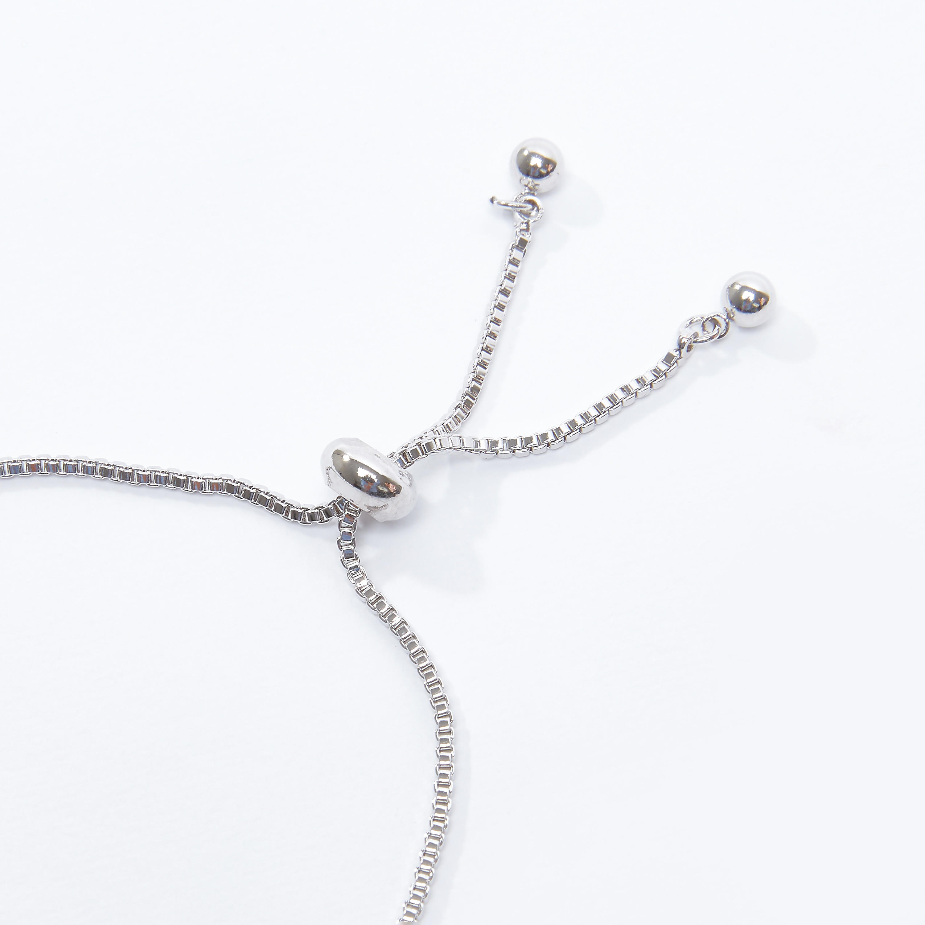 سوار مرصّع بقفل إغلاق قابل للتعديل-women-watchesandjewellery-jewellery-banglesandbracelets-image-4