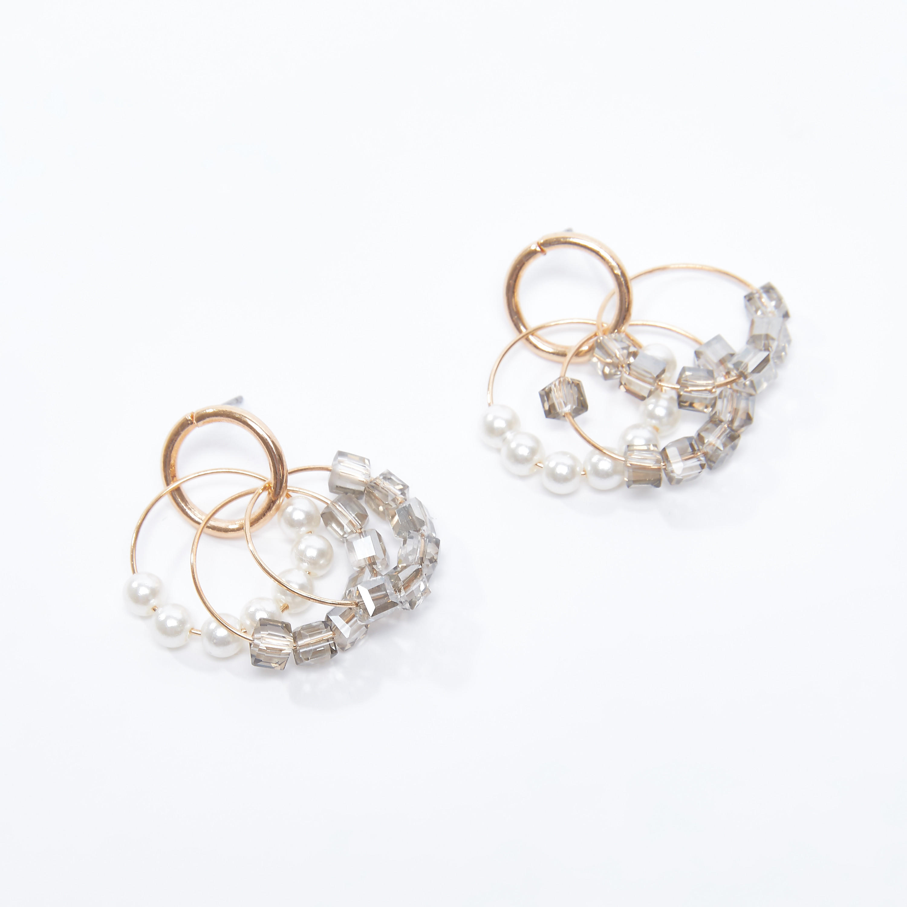 Embellished Dangling Earrings with Pushback Closure-women-watchesandjewellery-jewellery-earrings-image-2