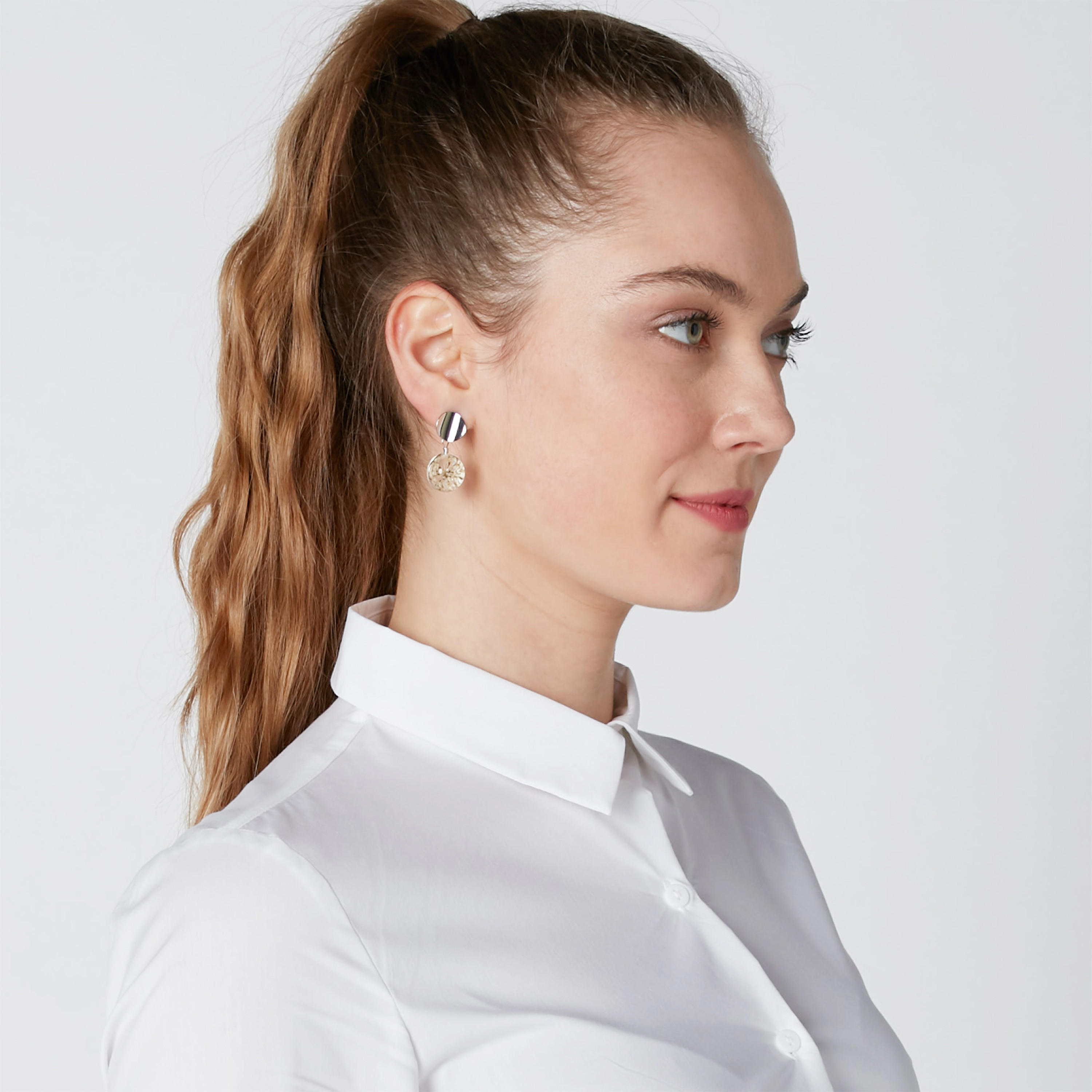 أقراط متدليّة مرصّعة بمكبس إغلاق-women-watchesandjewellery-jewellery-earrings-image-2