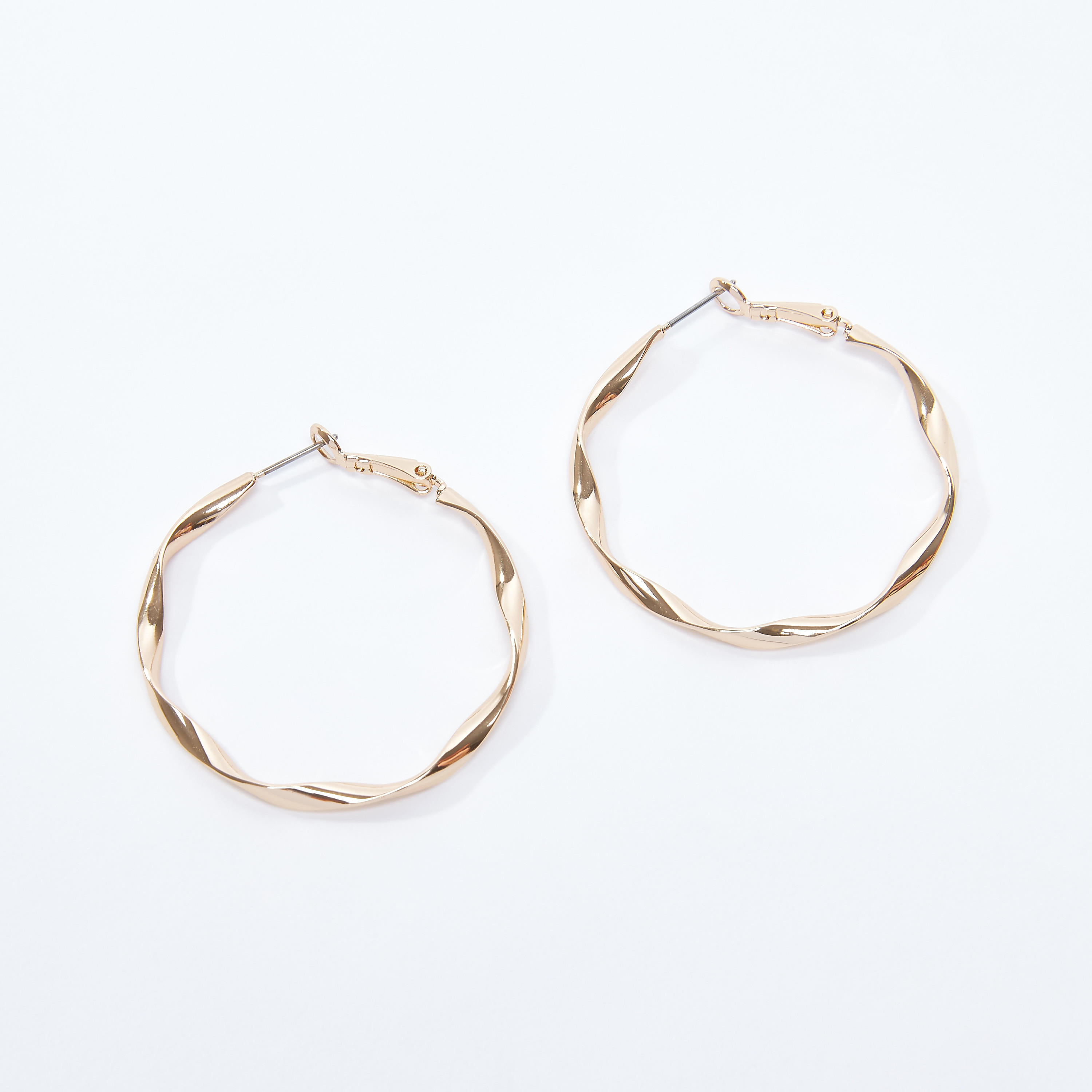 أقراط بحلقات ميتاليك وقفل-women-watchesandjewellery-jewellery-earrings-image-1