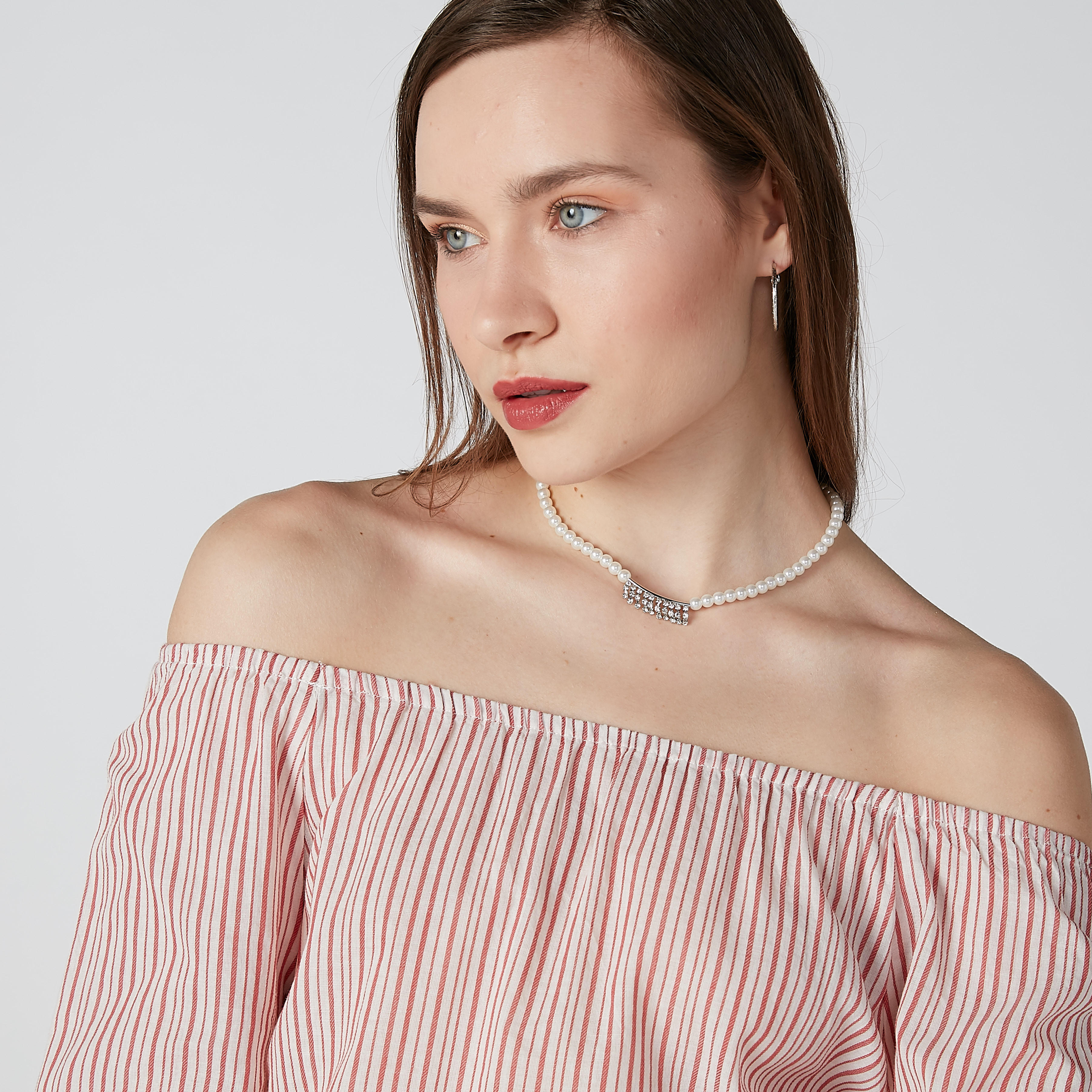 قلادة بتفاصيل لؤلؤ ومشبك إغلاق-women-watchesandjewellery-jewellery-necklacesandpendants-image-2