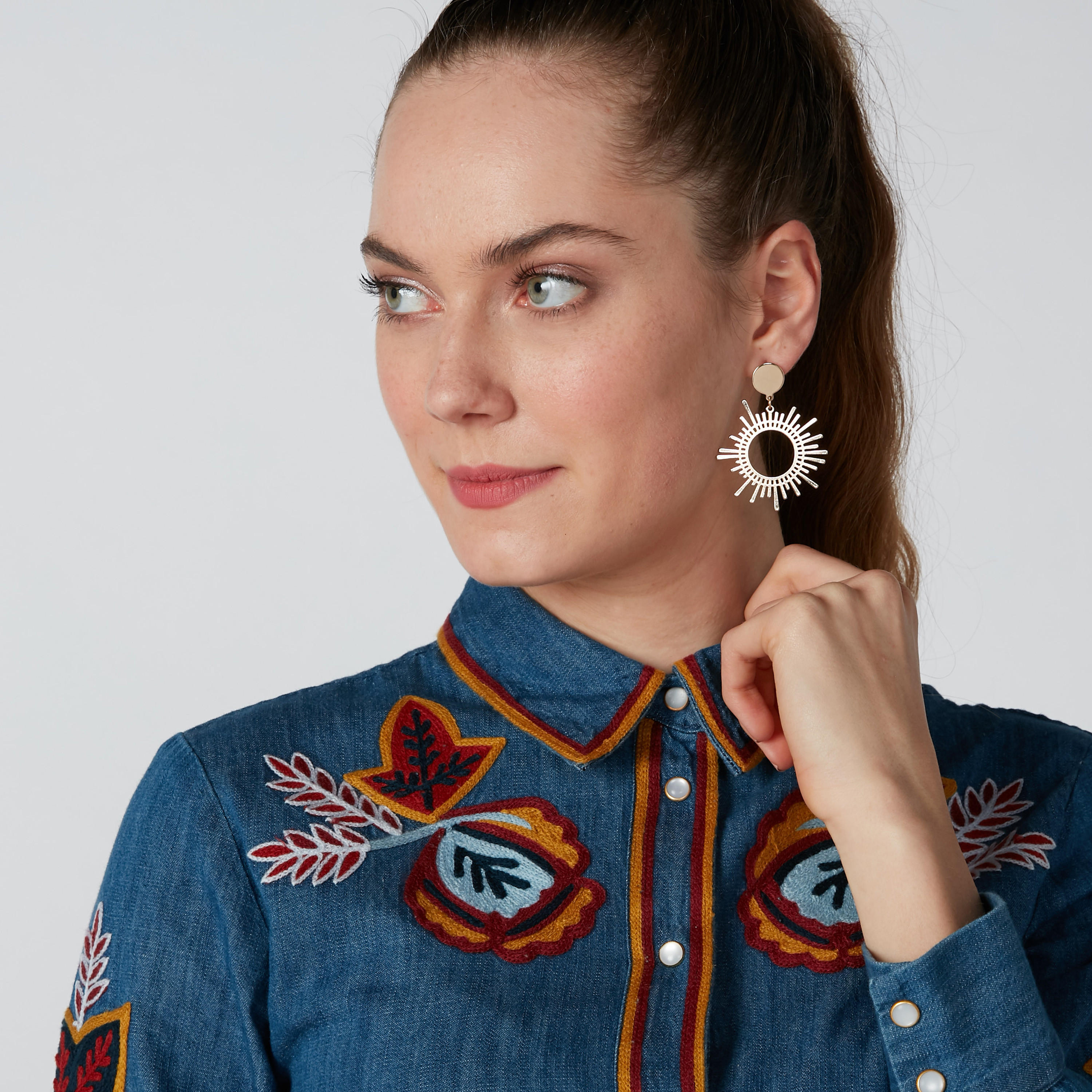 Metallic Dangling Earrings with Pushback Closure-women-watchesandjewellery-jewellery-earrings-image-2