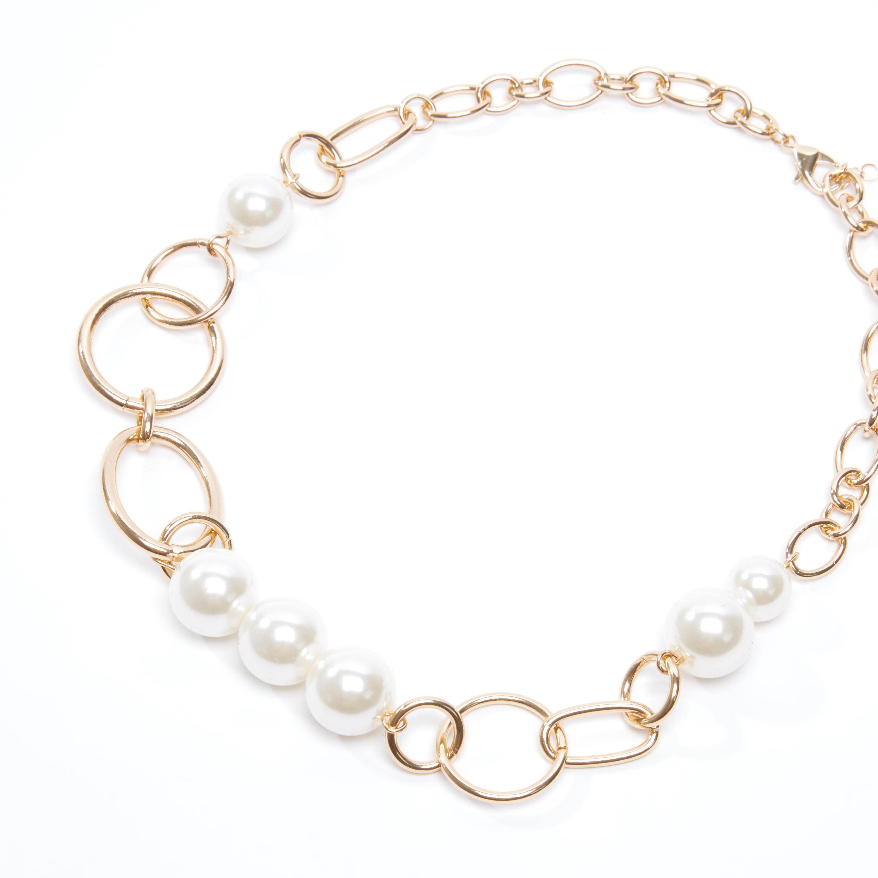 قلادة بتفاصيل لؤلؤ ومشبك إغلاق-women-watchesandjewellery-jewellery-necklacesandpendants-image-1