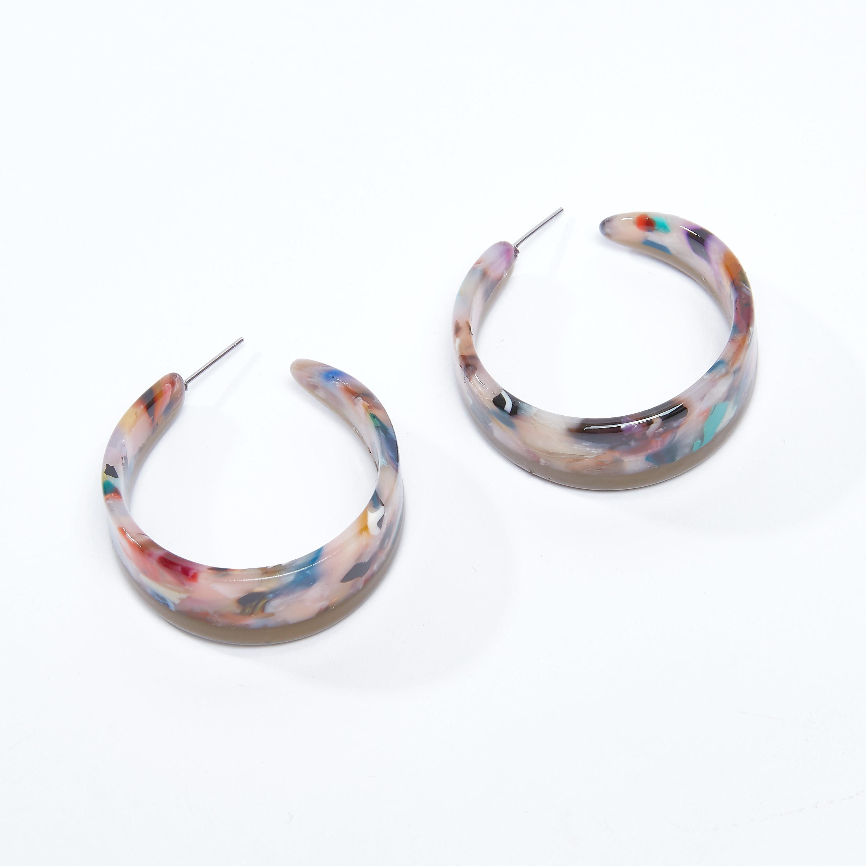 أقراط حلقية بمكبس إغلاق وطبعات-women-watchesandjewellery-jewellery-earrings-image-2